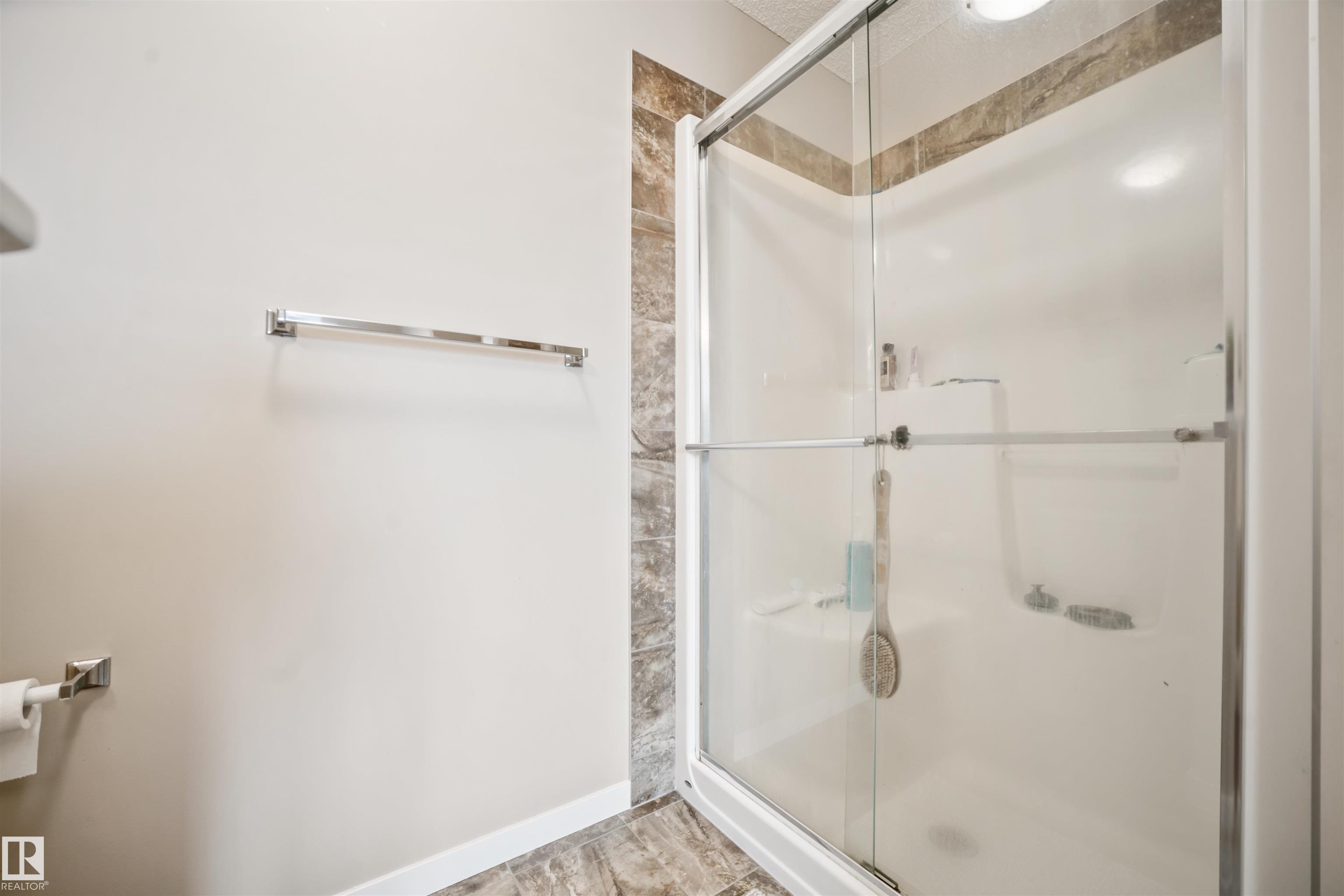 https://zimg.paragon.ice.com/ParagonImages/Property/PM/RAE/225402322/26/0/0/390f11270fe411fd8406e80d41955e41/1/90b09ab728257914fa5044aee65c10e1/225402322-eb3fdbf9-b91c-4c5e-9b70-d099bb5cb163.JPG