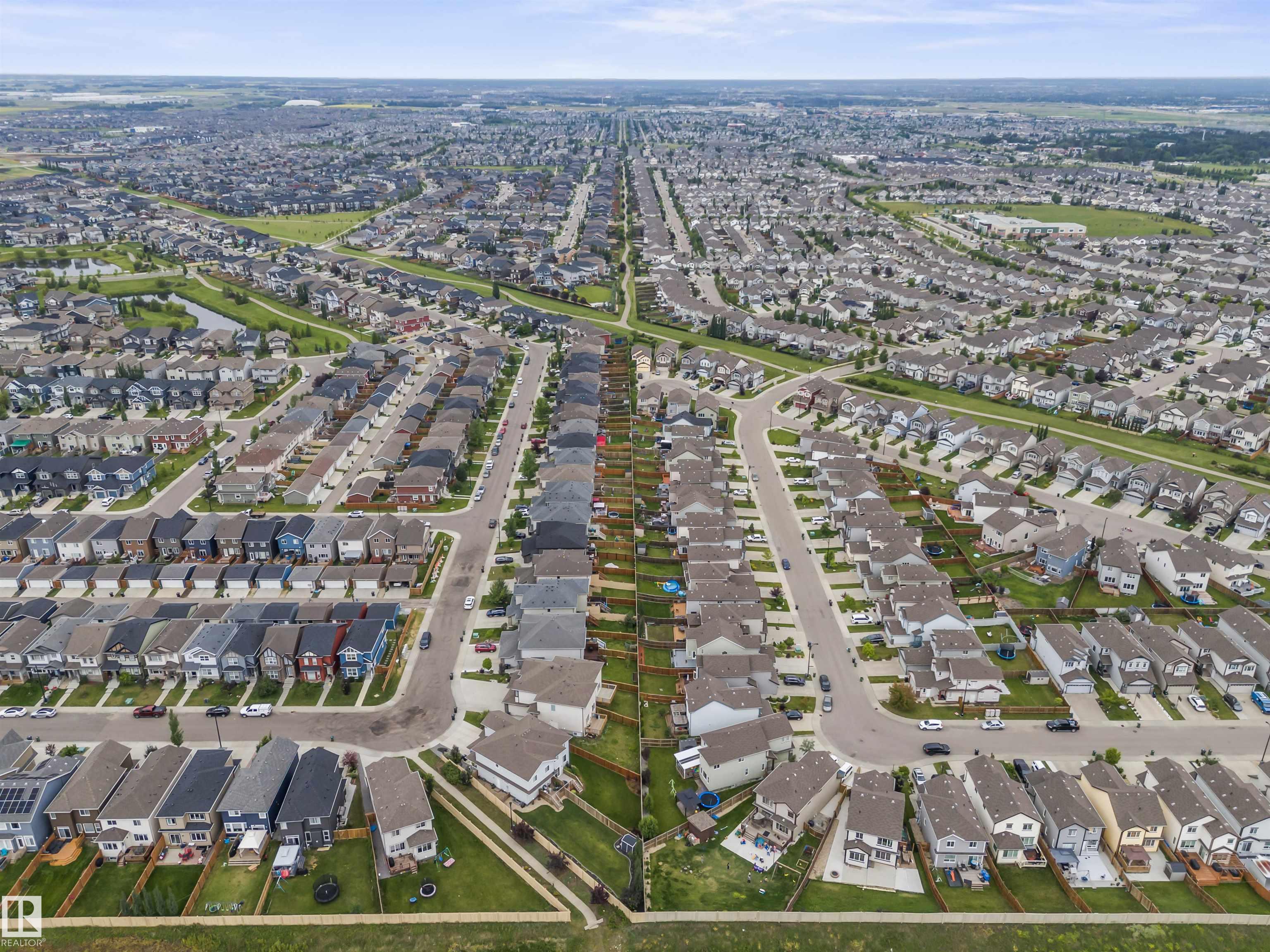 https://zimg.paragon.ice.com/ParagonImages/Property/PM/RAE/225402322/35/0/0/ecba731f3c8c0250dc642e91faf0e5b7/1/90b09ab728257914fa5044aee65c10e1/225402322-12e0a7ea-d45b-4570-a1ca-743eee8dcd58.JPG