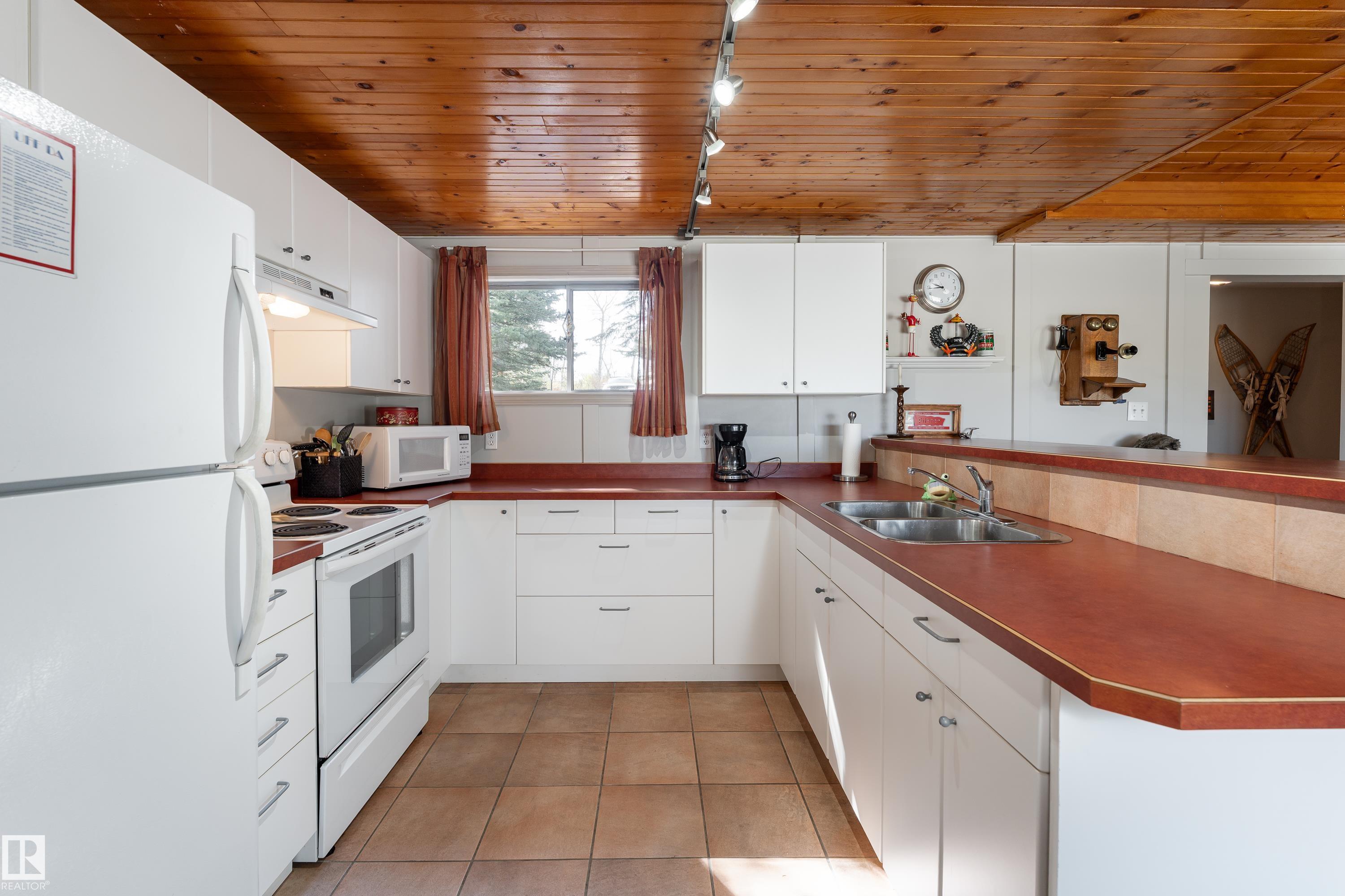 Photo 12 at 185 - 51268 Rge Road 204, Hastings Lake, Rural Strathcona County
