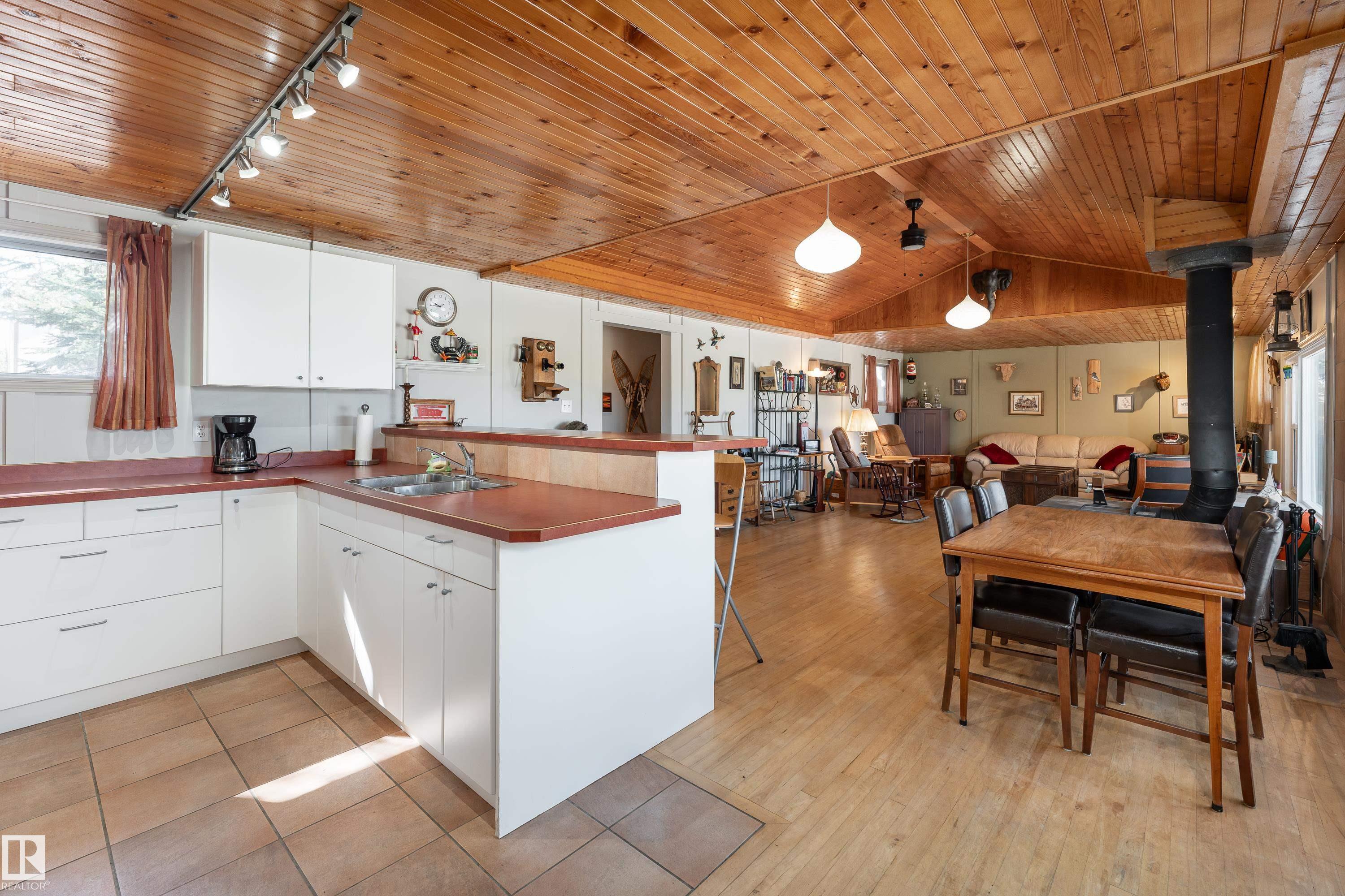 Photo 13 at 185 - 51268 Rge Road 204, Hastings Lake, Rural Strathcona County