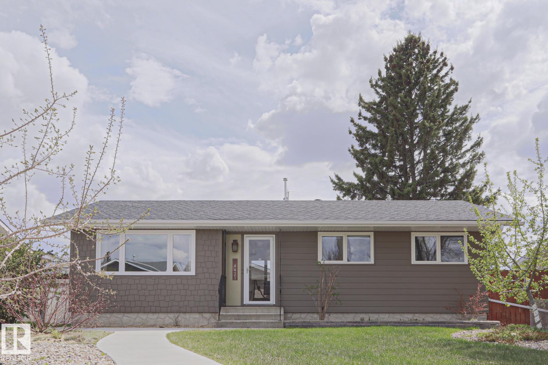 4421 43 Avenue, South Park, Leduc