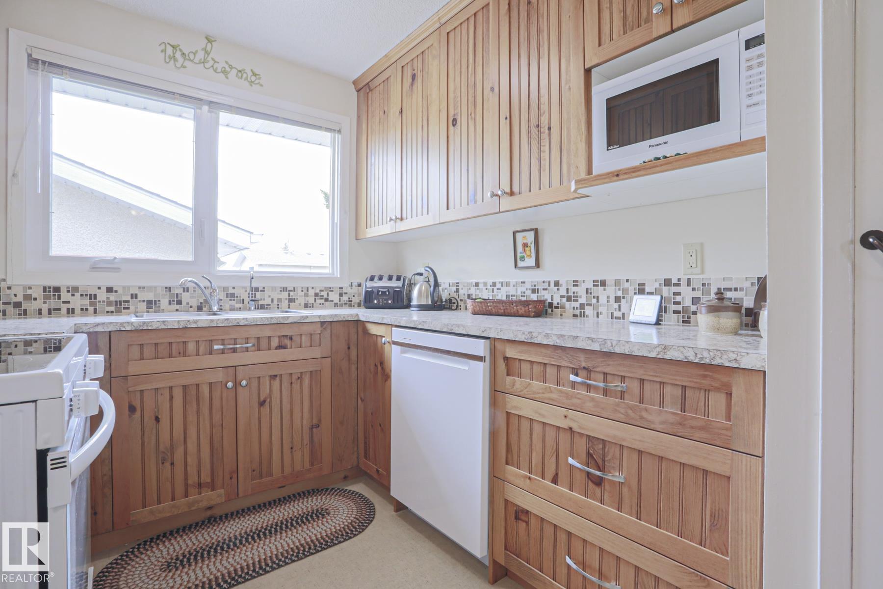 Photo 12 at 4421 43 Avenue, South Park, Leduc