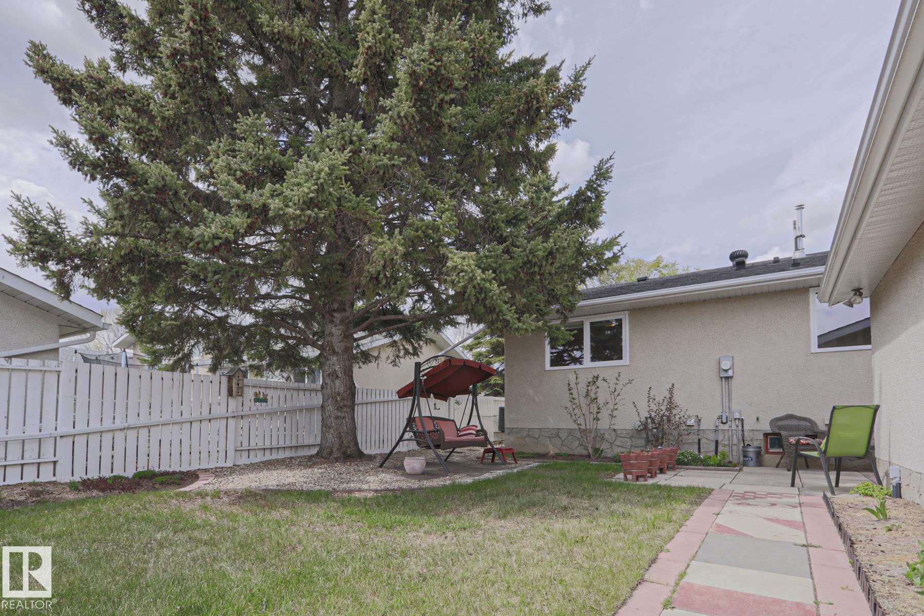 Photo 53 at 4421 43 Avenue, South Park, Leduc