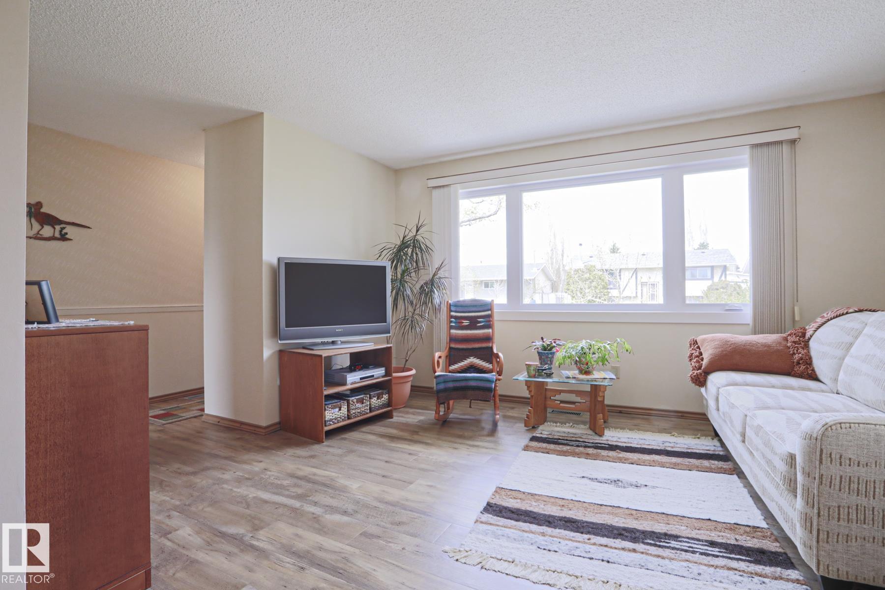 Photo 7 at 4421 43 Avenue, South Park, Leduc