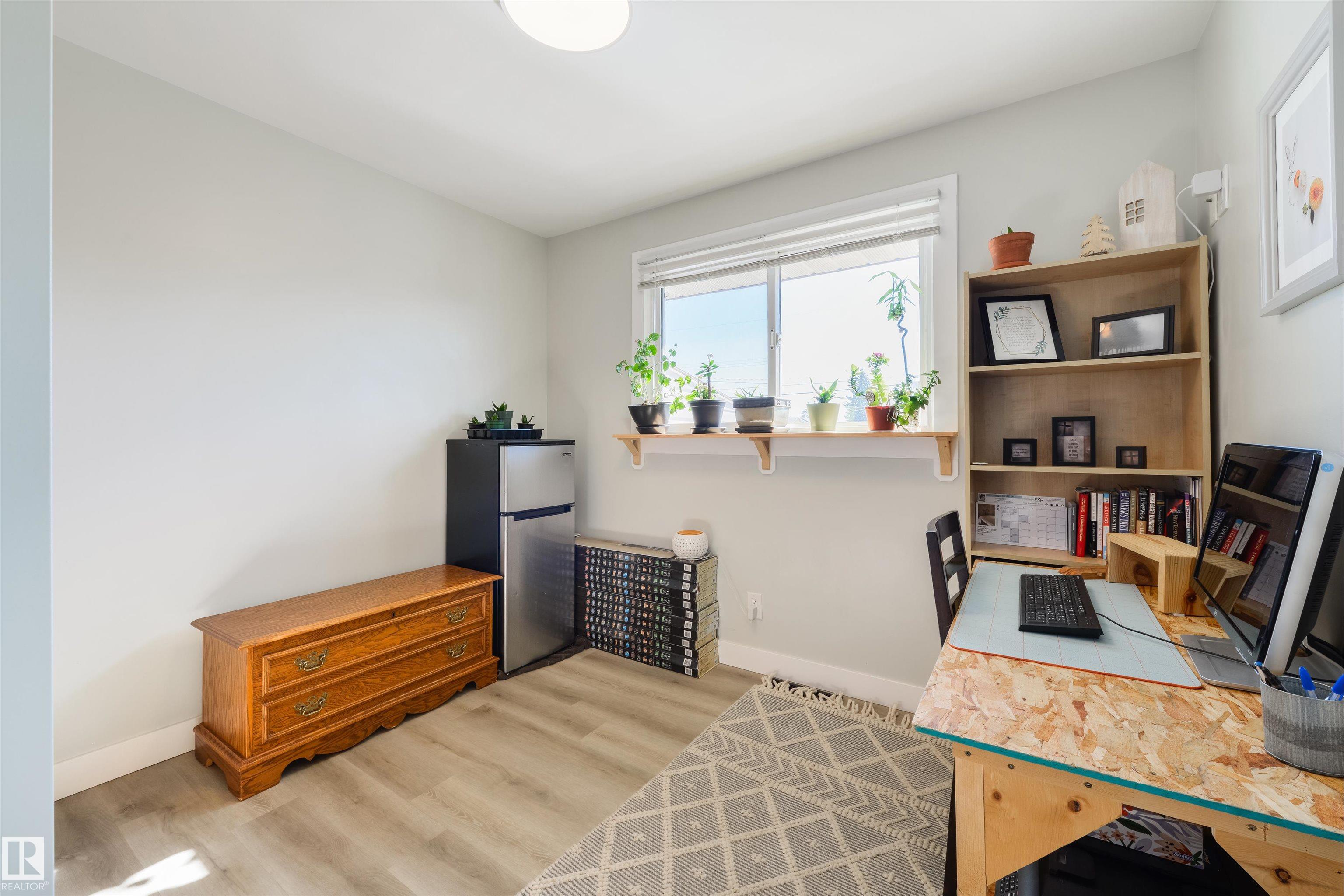 Photo 15 at 12925 87 Street NW, Killarney, Edmonton