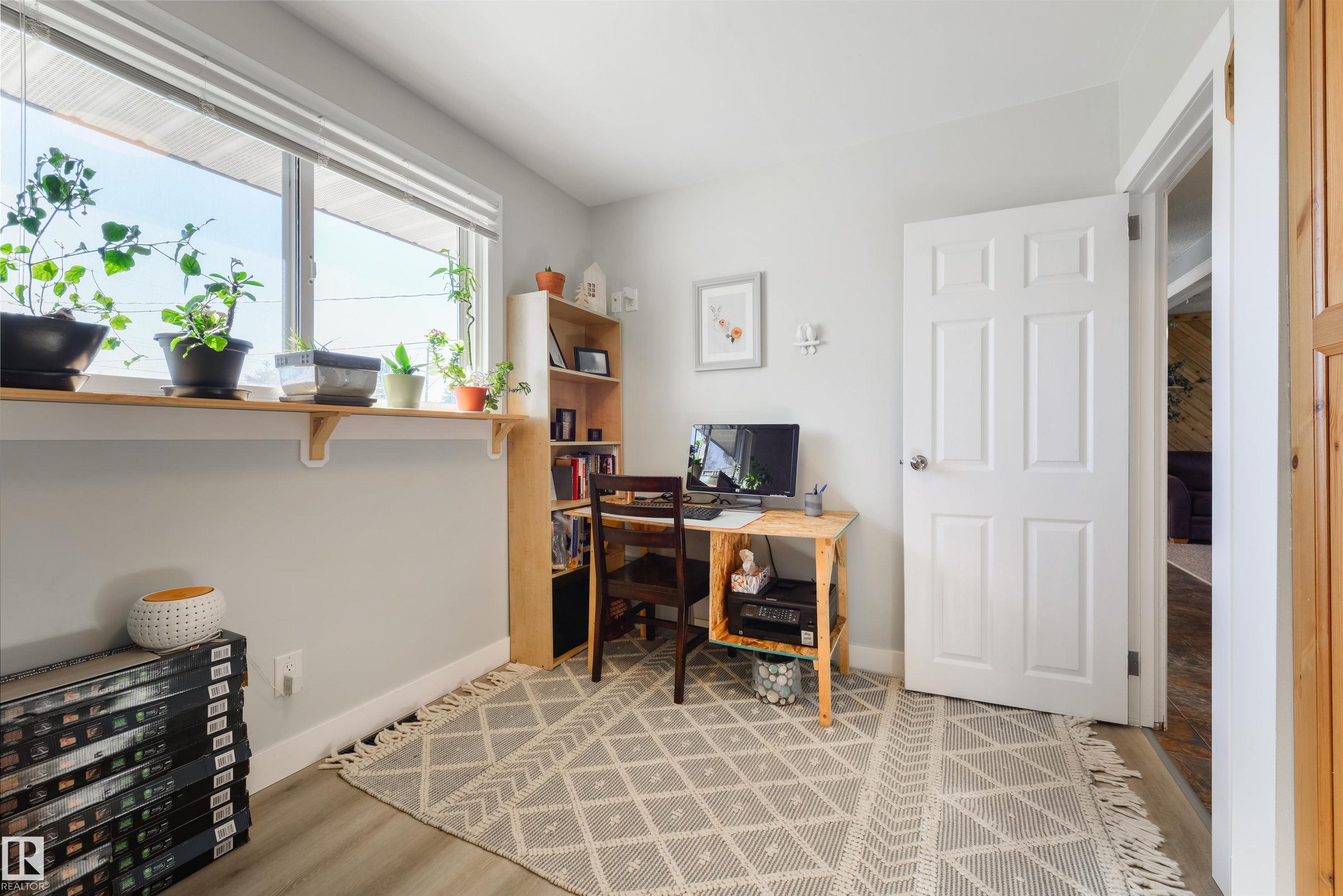Photo 16 at 12925 87 Street NW, Killarney, Edmonton