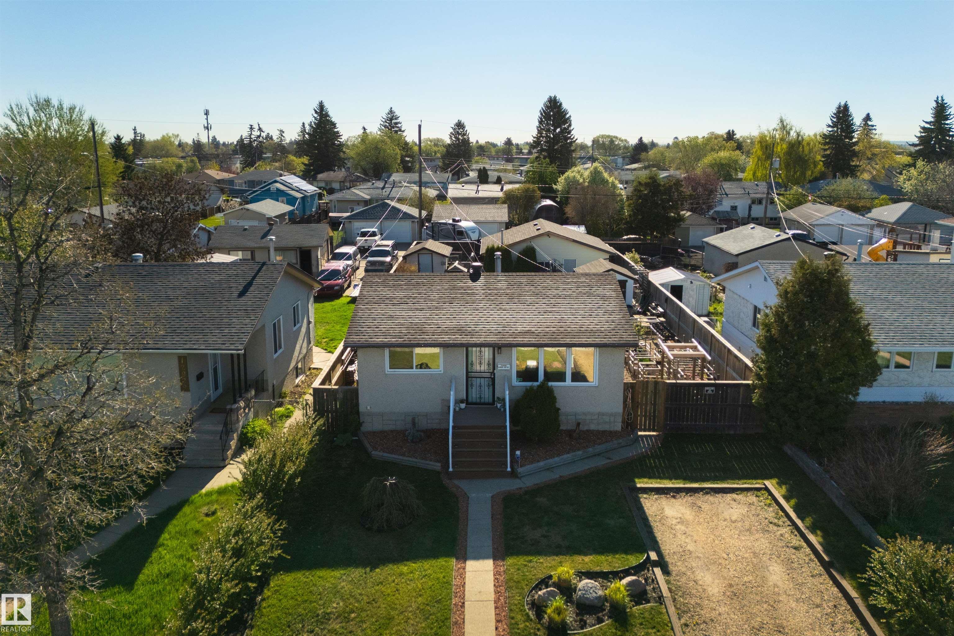 Photo 35 at 12925 87 Street NW, Killarney, Edmonton
