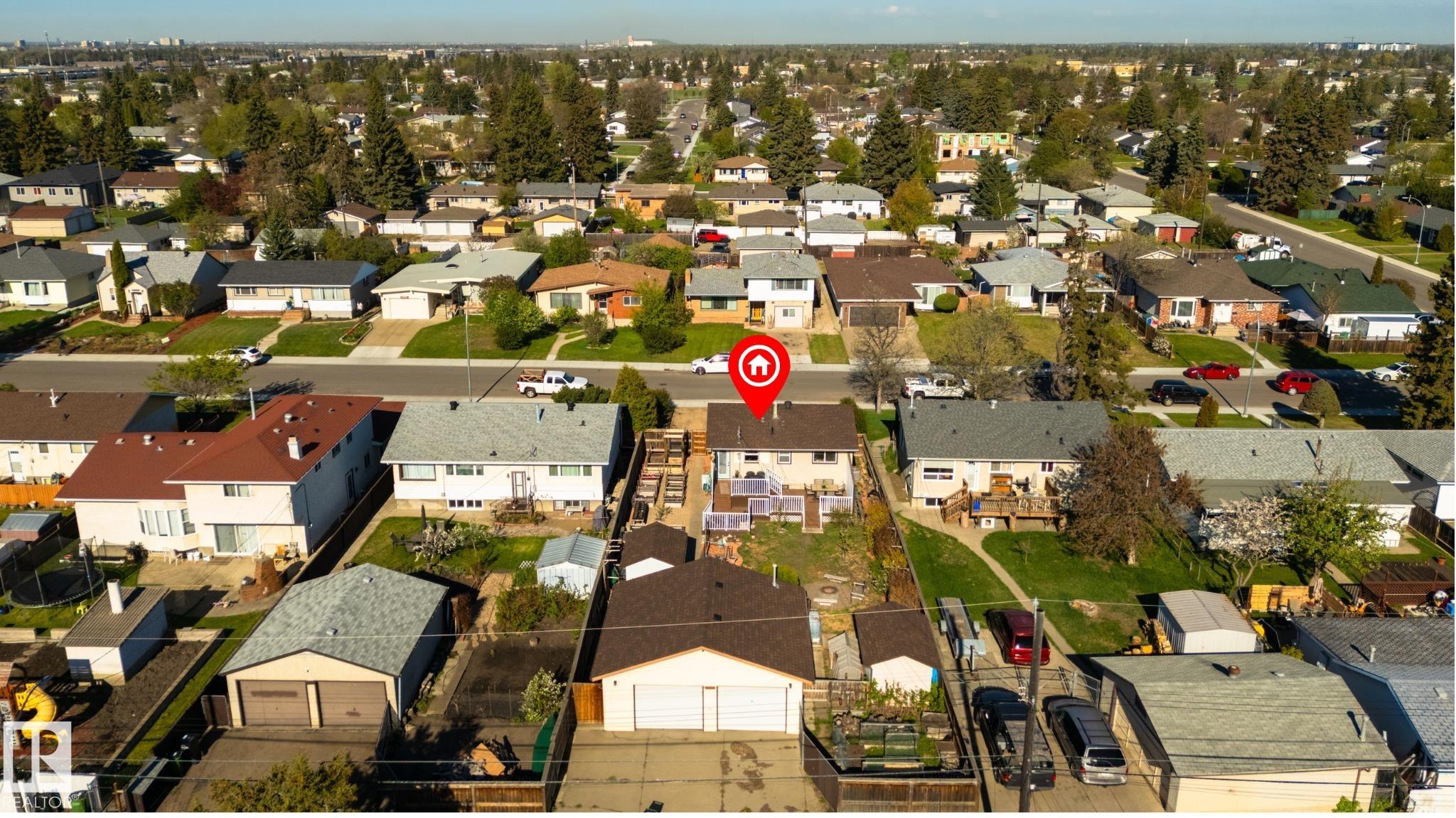 Photo 39 at 12925 87 Street NW, Killarney, Edmonton