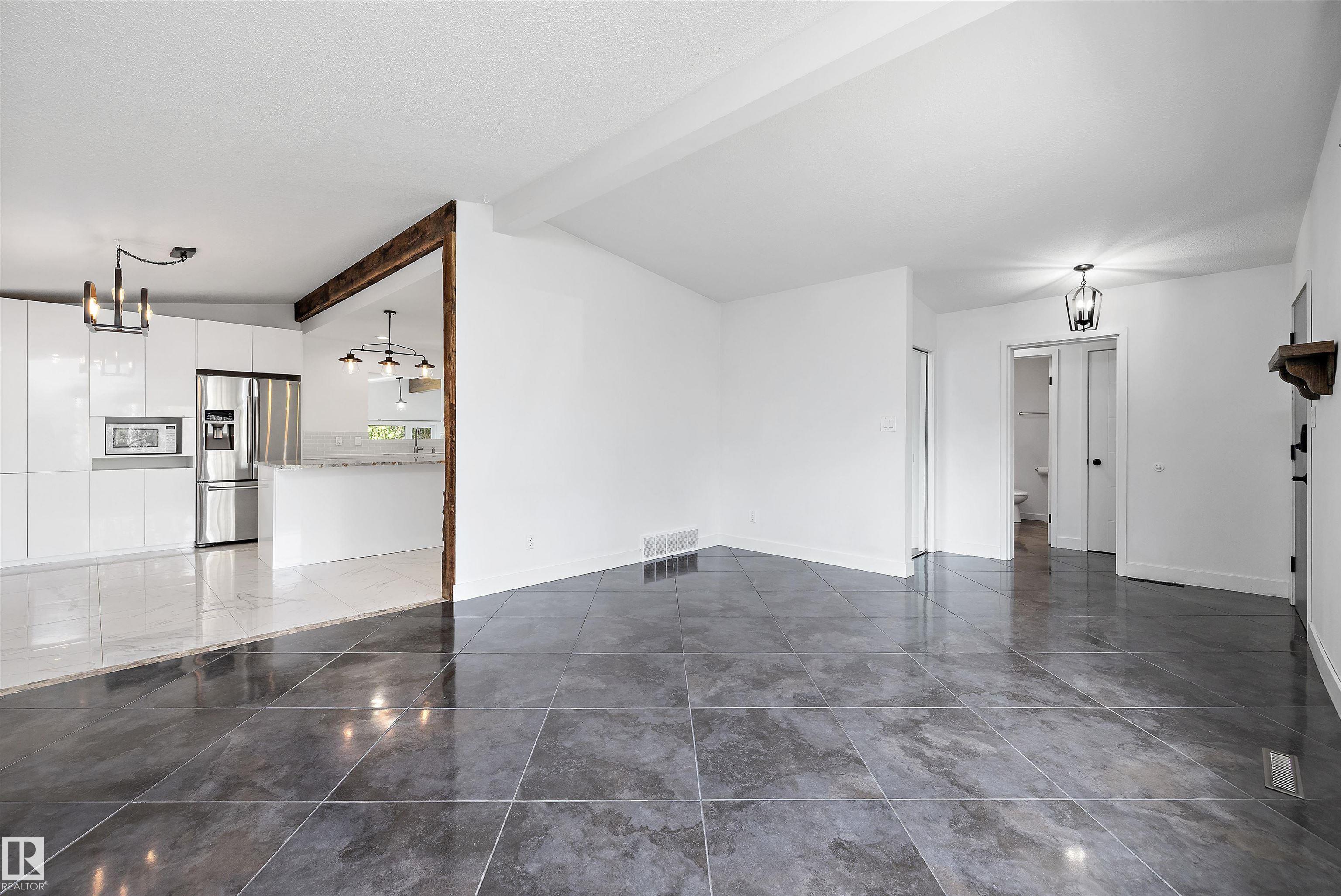 Picture for 11525 37A AV NW NW