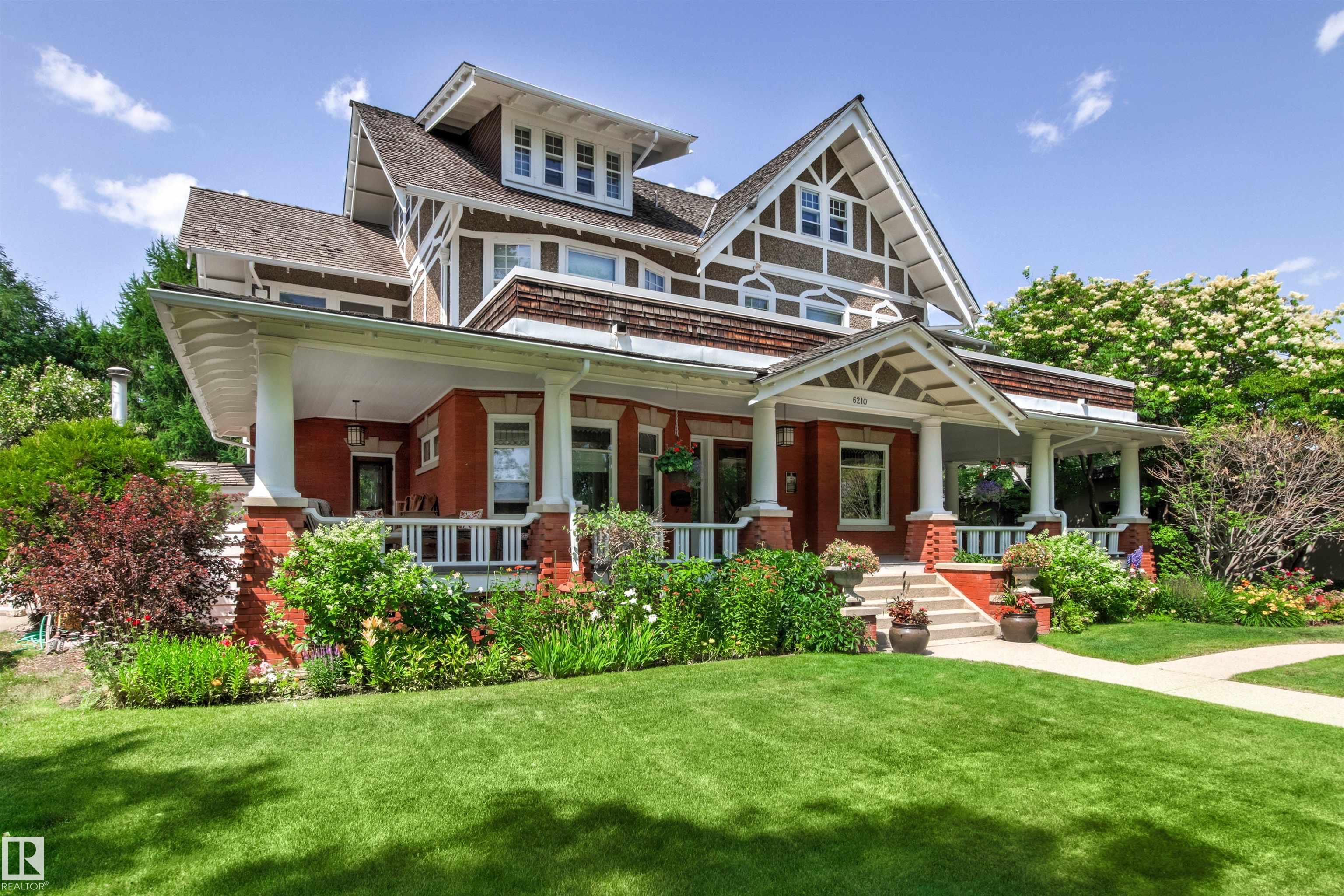 6210 Ada Boulevard NW, Highlands, Edmonton