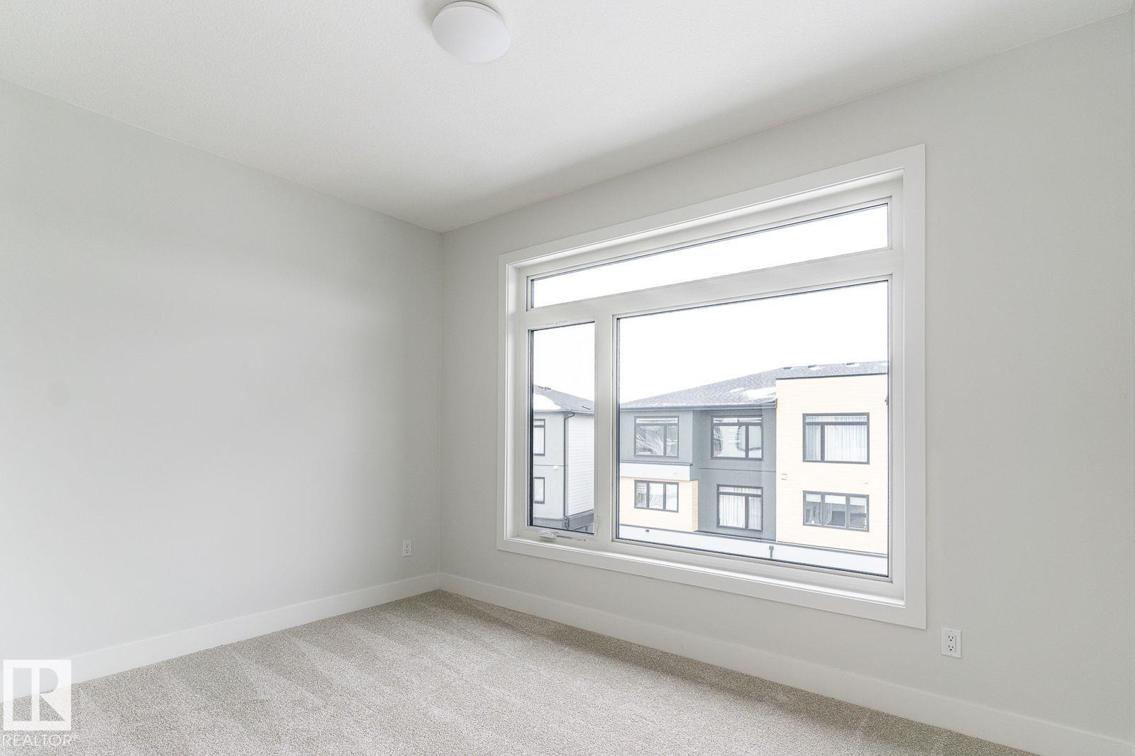 https://zimg.paragon.ice.com/ParagonImages/Property/PM/RAE/225402345/4/0/0/c2686492f3e03892717e7431e5d9ca91/1/cb071e2a85231e3a31f09b27e1c44884/225402345-05cd695b-bb7e-4092-9396-7ba010214c38.JPG
