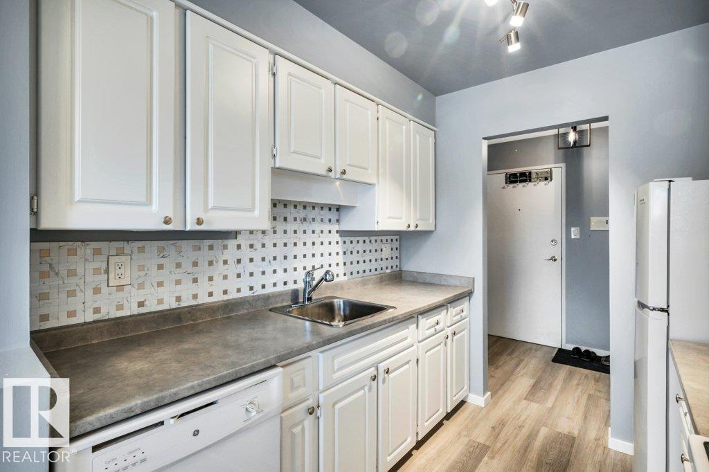 Photo 11 at 303 - 11445 41 Avenue NW, Royal Gardens, Edmonton