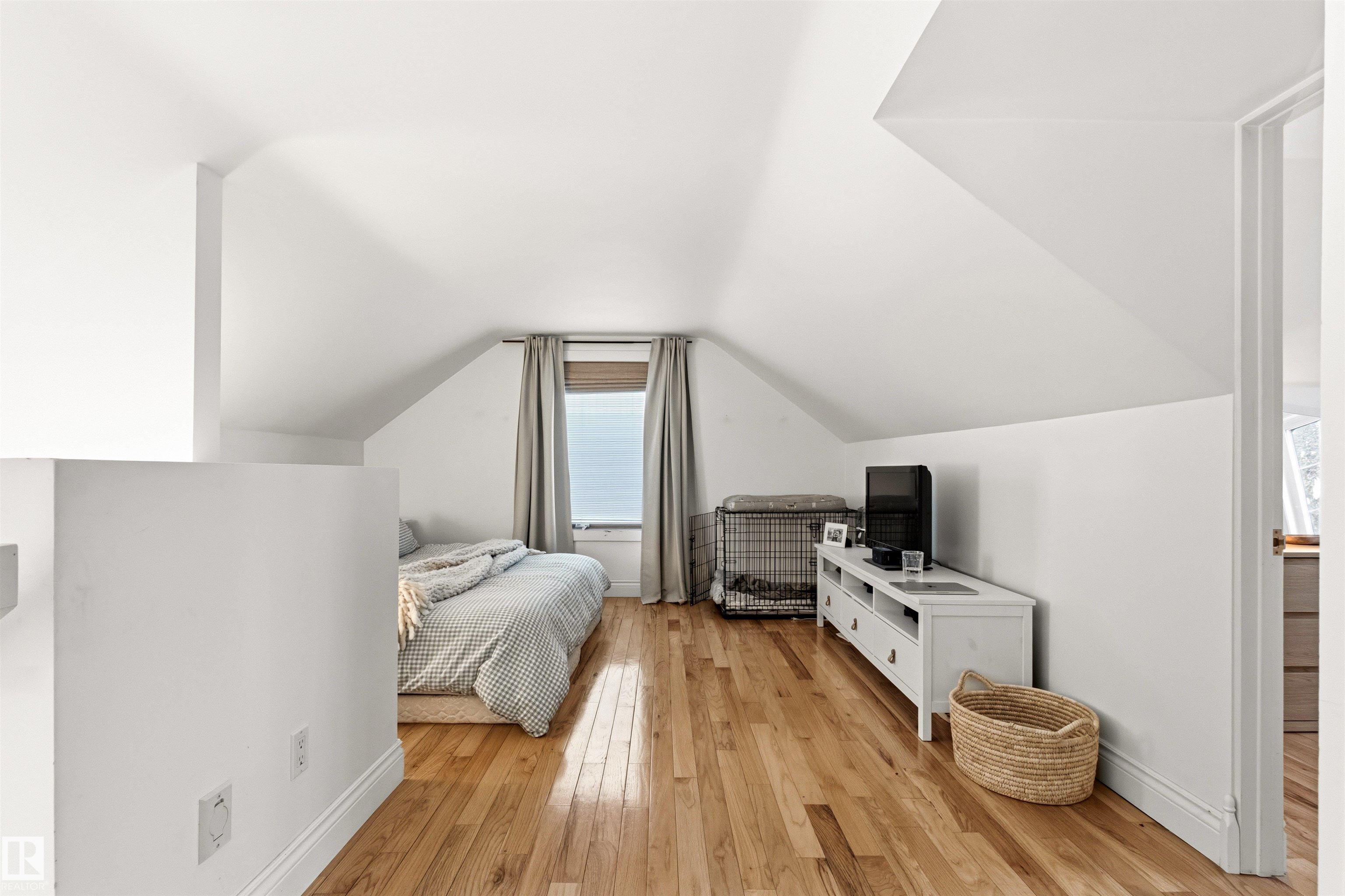 Photo 30 at 11415 73 Avenue NW, Belgravia, Edmonton