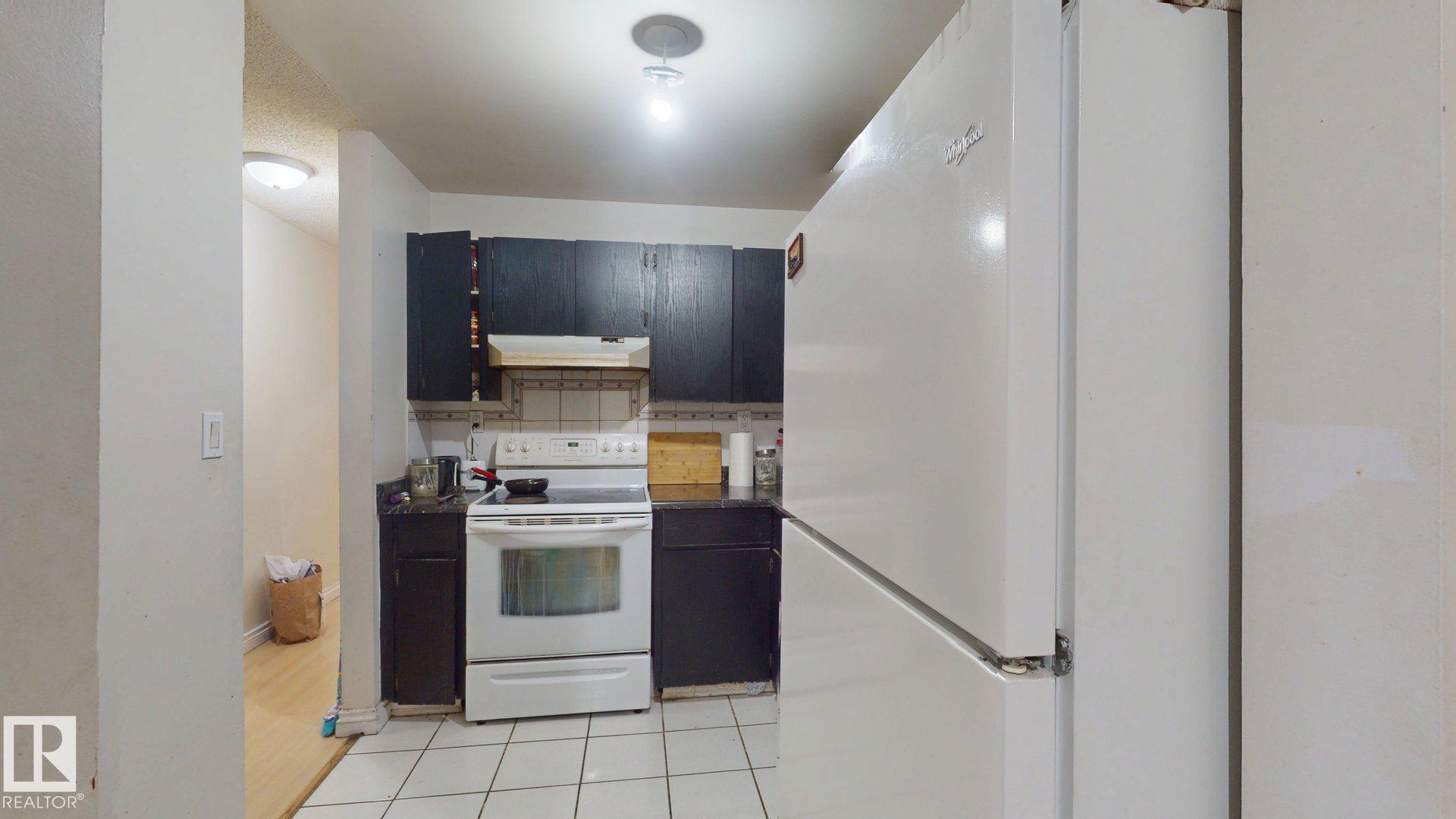 402 - 2624 Milwwods Road NW, Weinlos, Edmonton