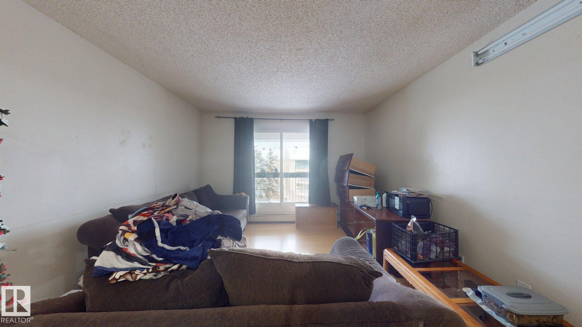 Photo 8 at 402 - 2624 Milwwods Road NW, Weinlos, Edmonton
