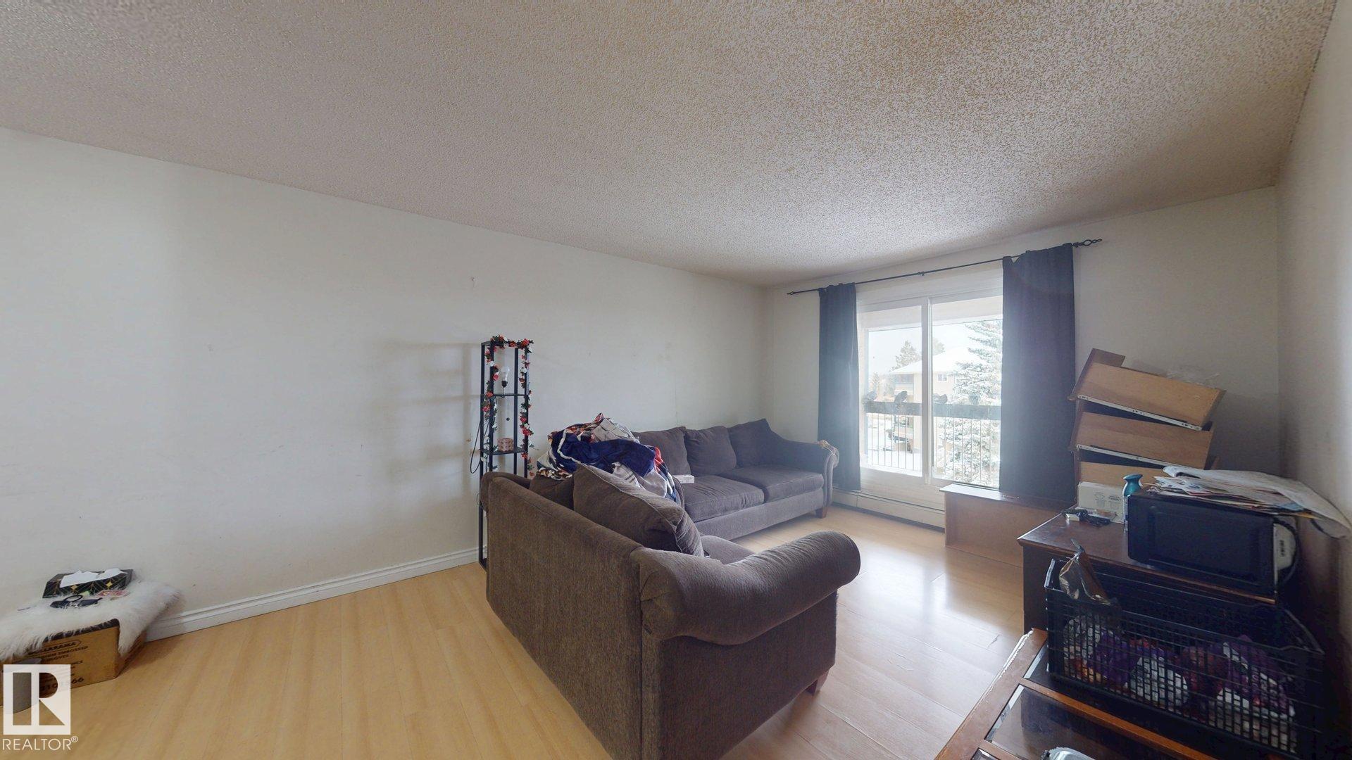Photo 9 at 402 - 2624 Milwwods Road NW, Weinlos, Edmonton