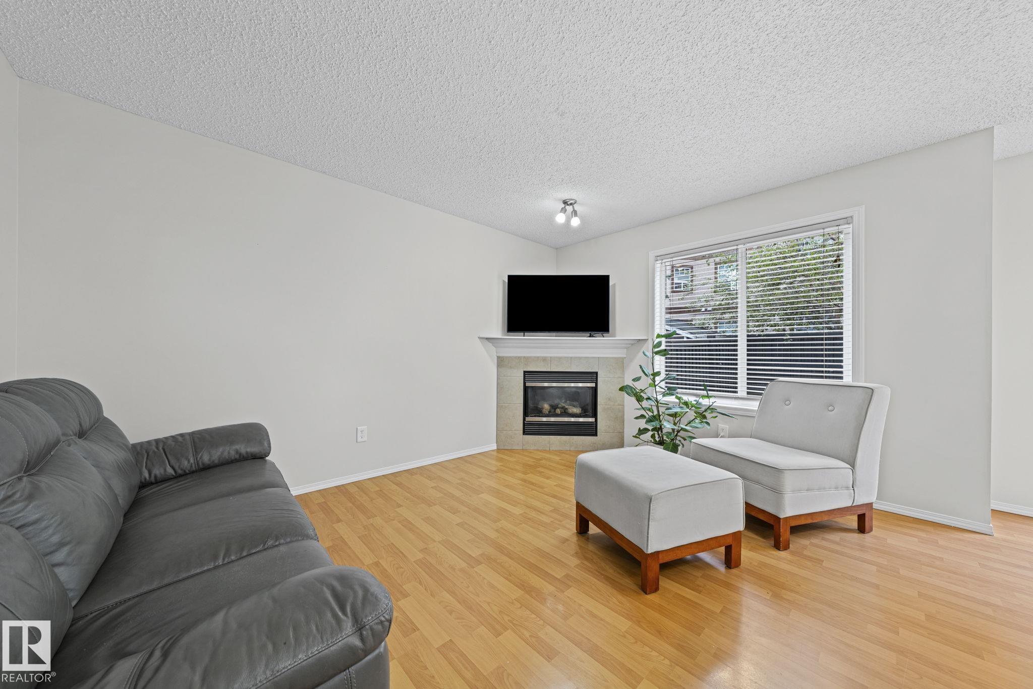 Photo 8 at 97 - 2021 Grantham Court NW, Glastonbury, Edmonton