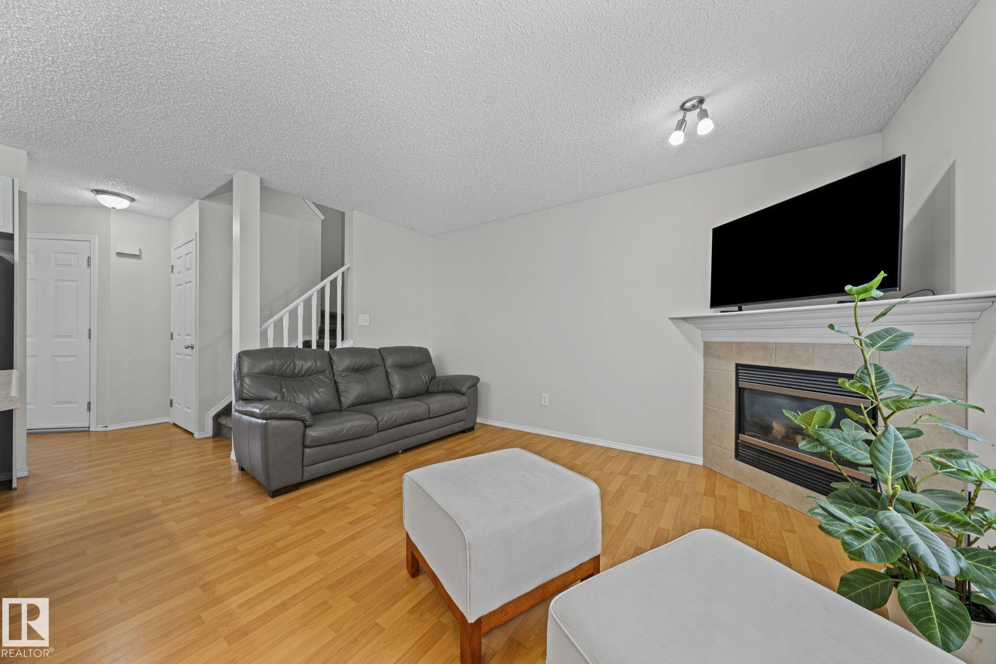 Photo 9 at 97 - 2021 Grantham Court NW, Glastonbury, Edmonton