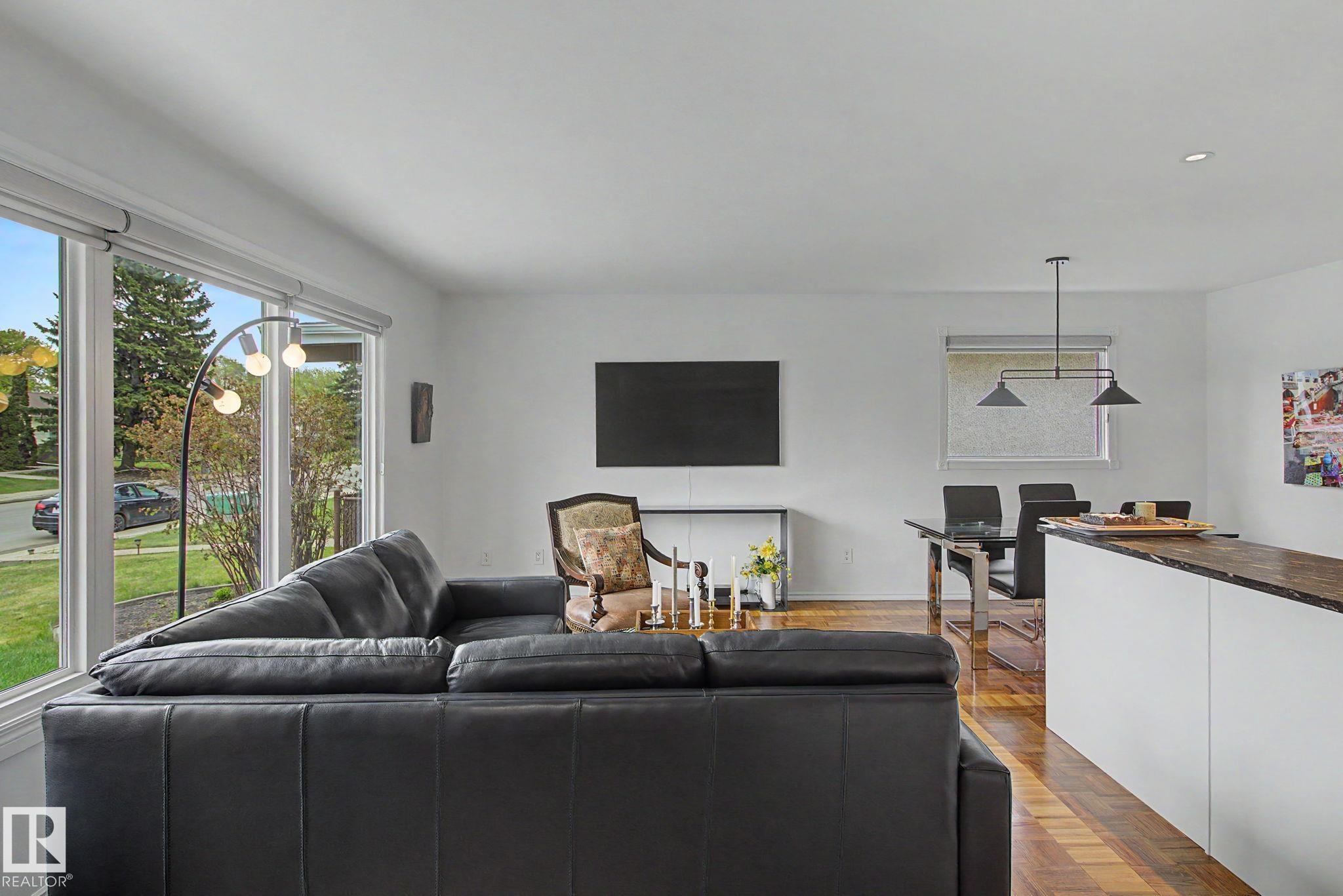 Picture for 3748 117 ST NW