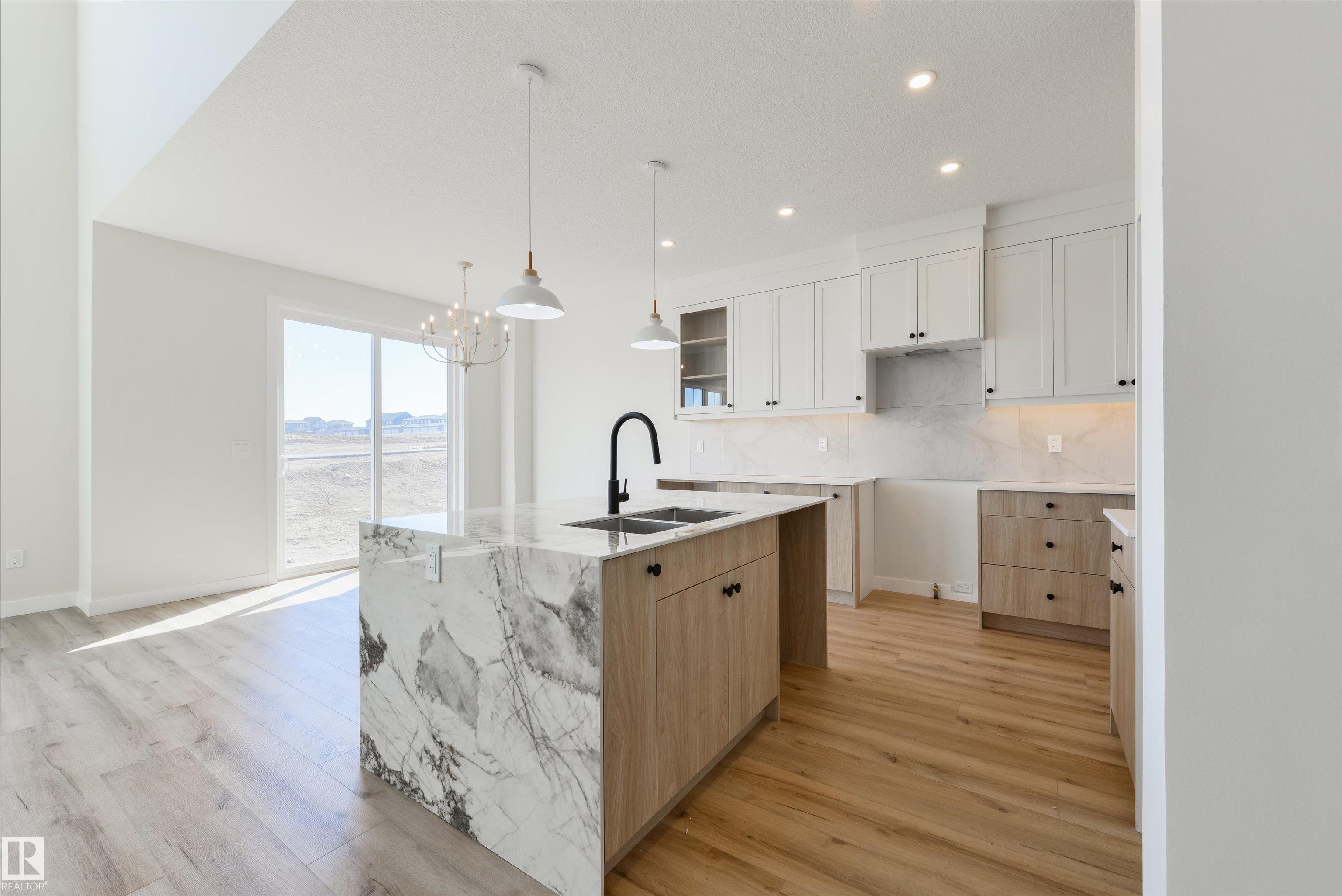 Photo 14 at 1443 Osprey crest NW, Hawks Ridge, Edmonton