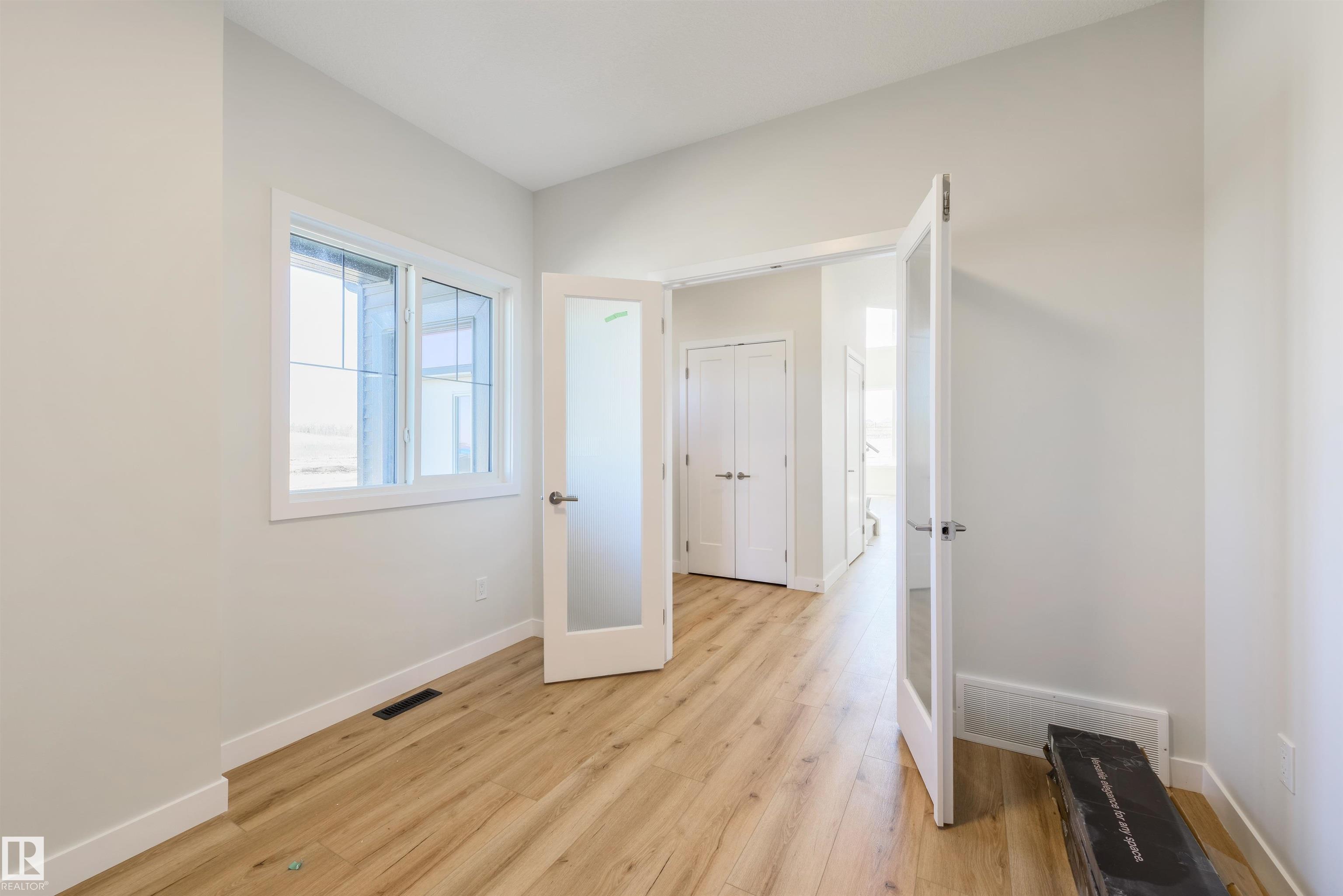 Photo 6 at 1443 Osprey crest NW, Hawks Ridge, Edmonton