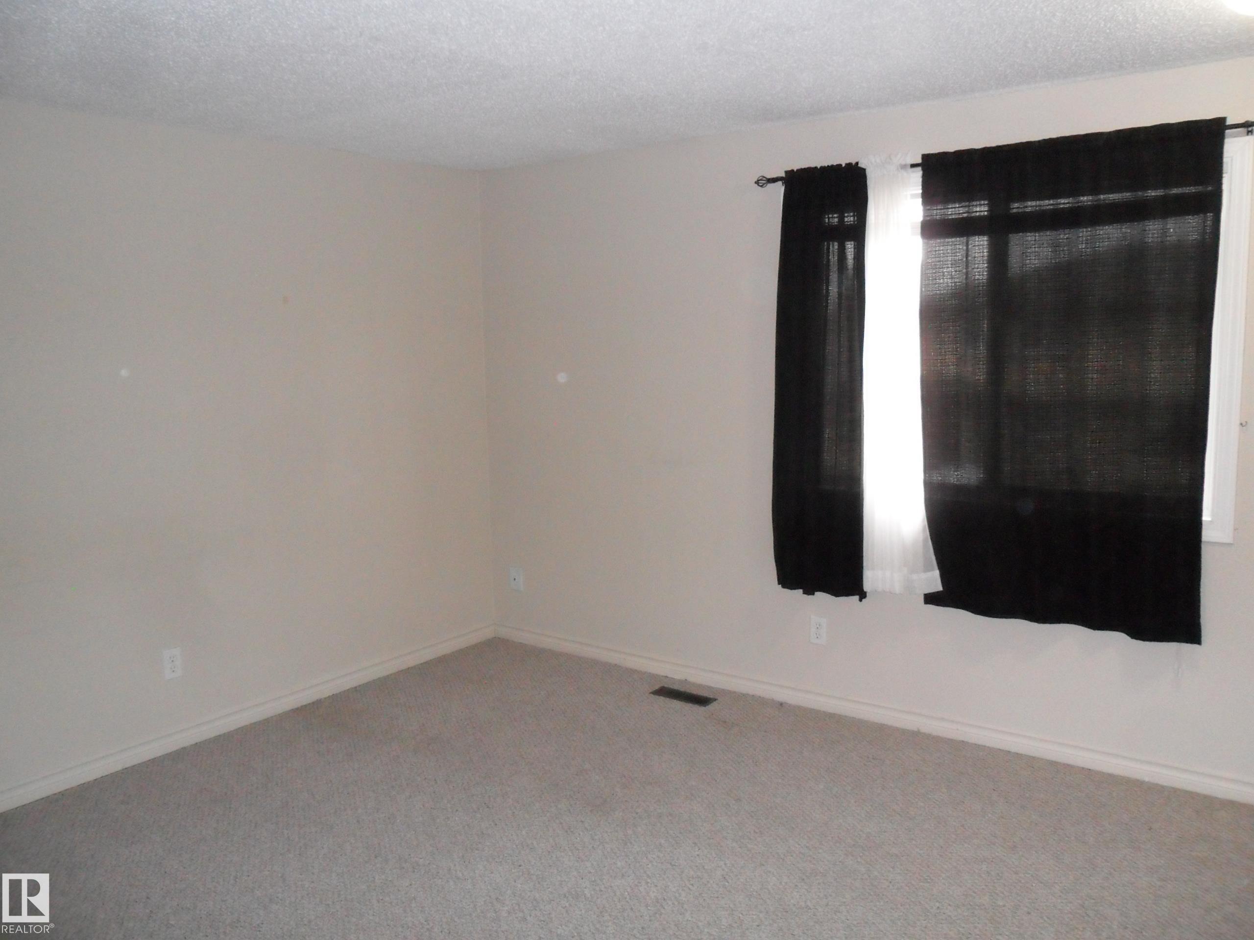 Photo 13 at 66 - 8930 99 Avenue, Pineview Fort Sask., Fort Saskatchewan