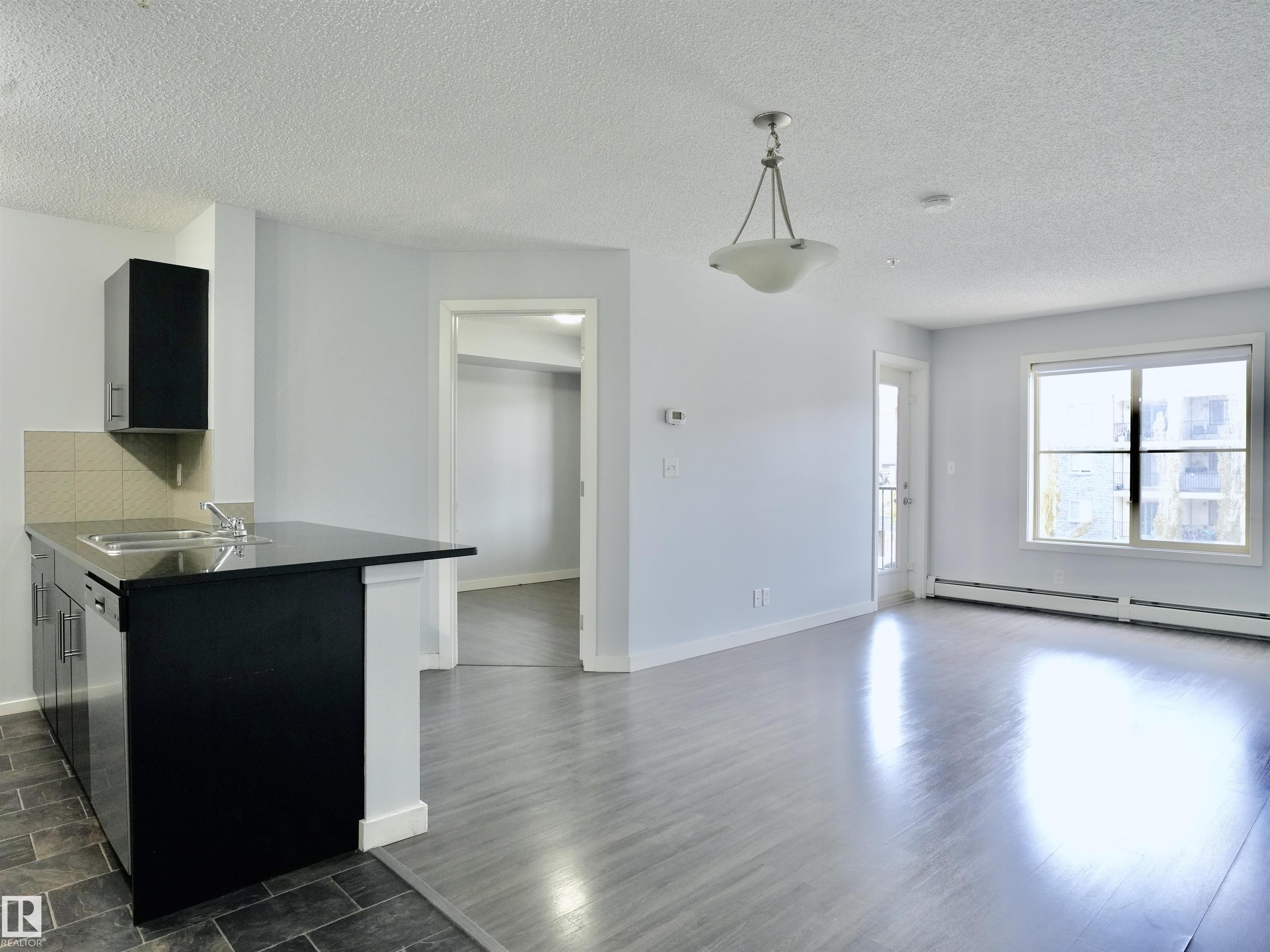320 - 5816 Mullen Place NW, MacTaggart, Edmonton