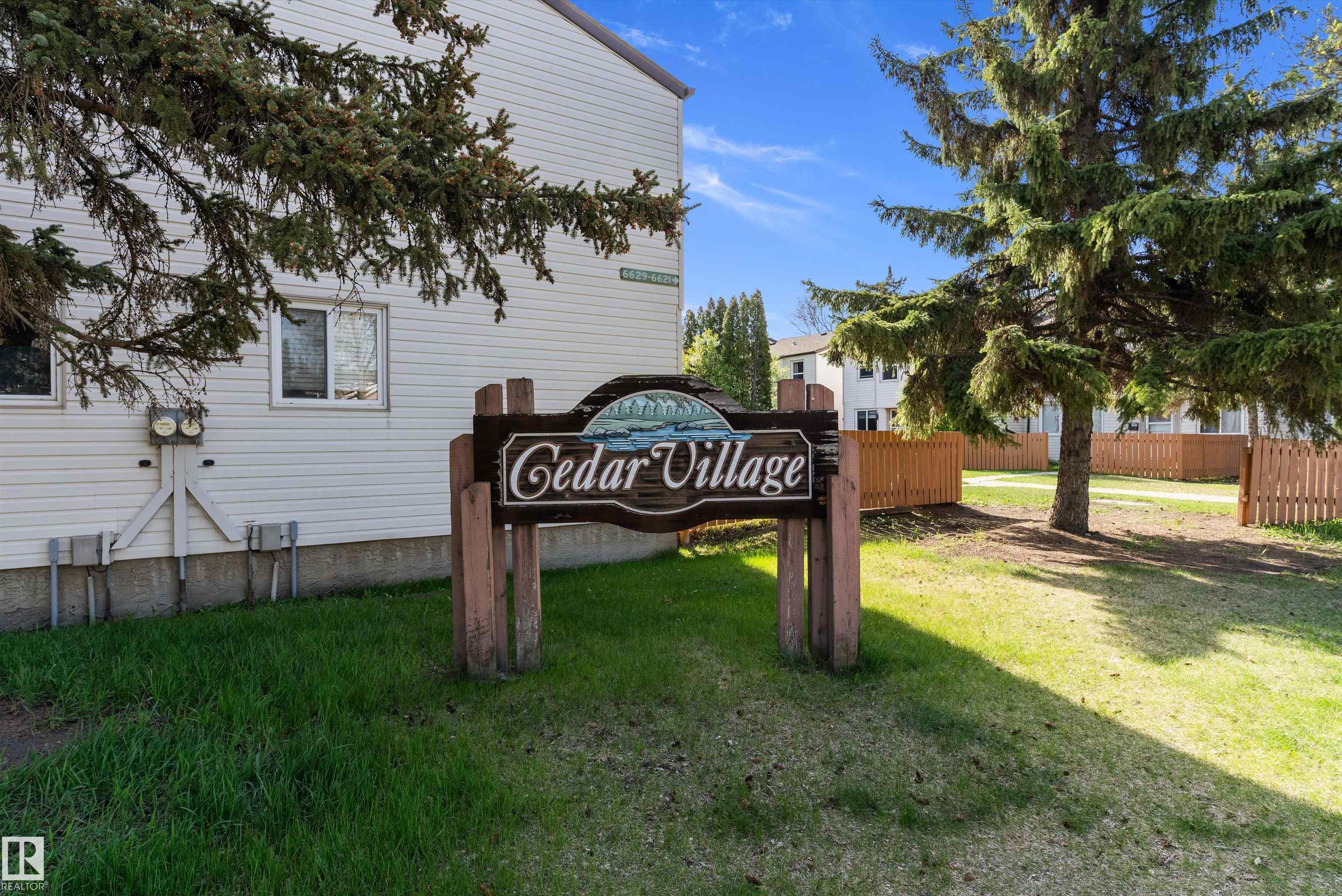 Photo 14 at 6617 180 Street NW, Ormsby Place, Edmonton