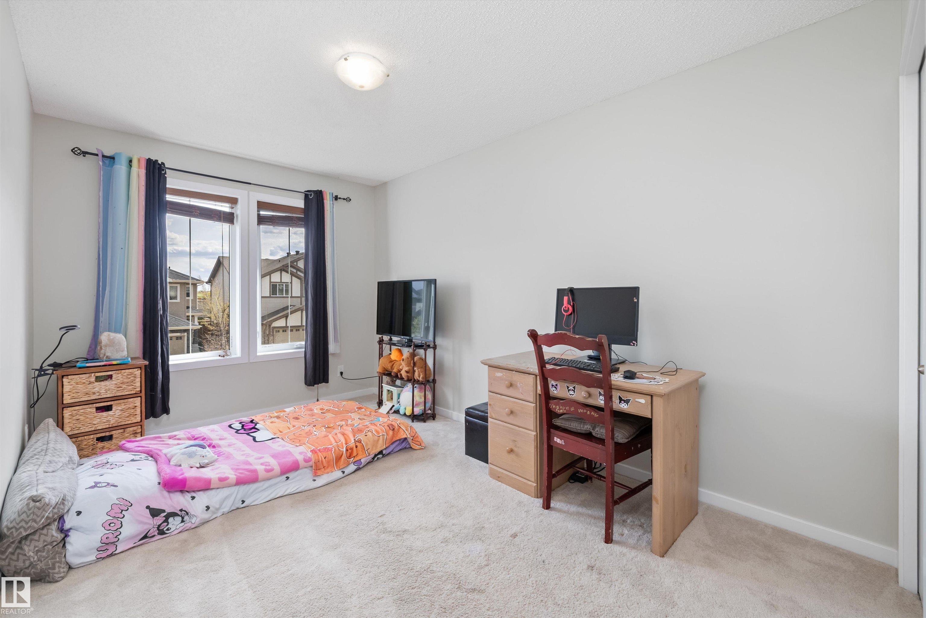 https://zimg.paragon.ice.com/ParagonImages/Property/PM/RAE/225402379/28/0/0/fcc8785d2d08d53049fc1761300df988/1/7d9a1e2213d2709e243a138fd504ee0c/225402379-e45984f2-5729-4d7b-808c-9aafcff74f13.JPG