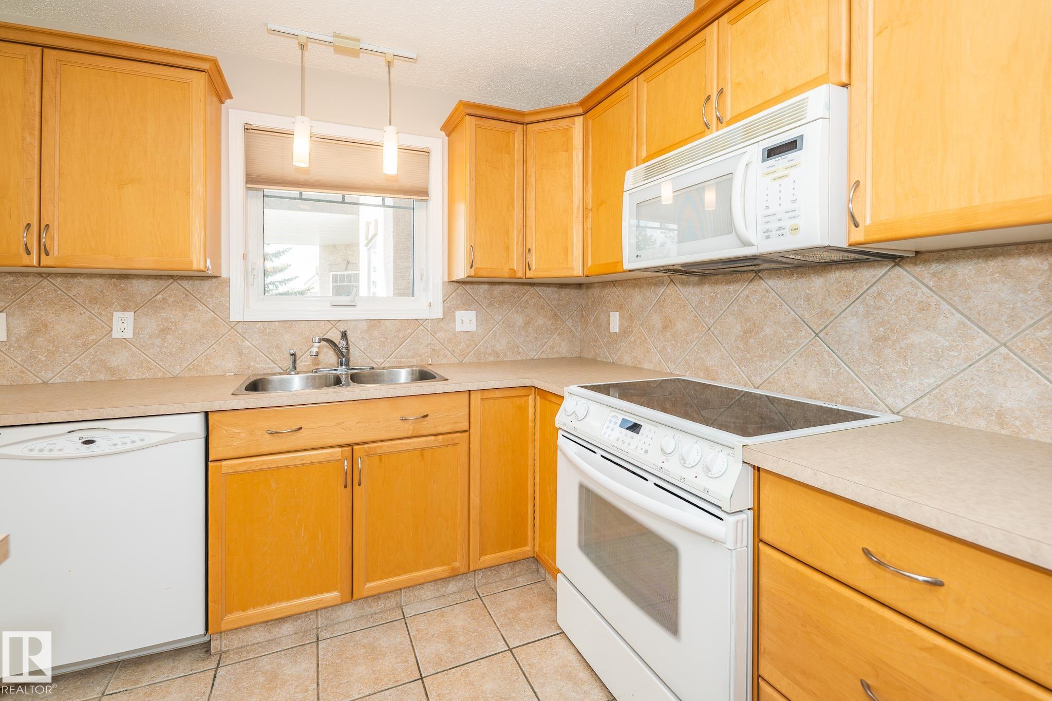 Photo 9 at 210 - 2420 108 Street NW, Ermineskin, Edmonton