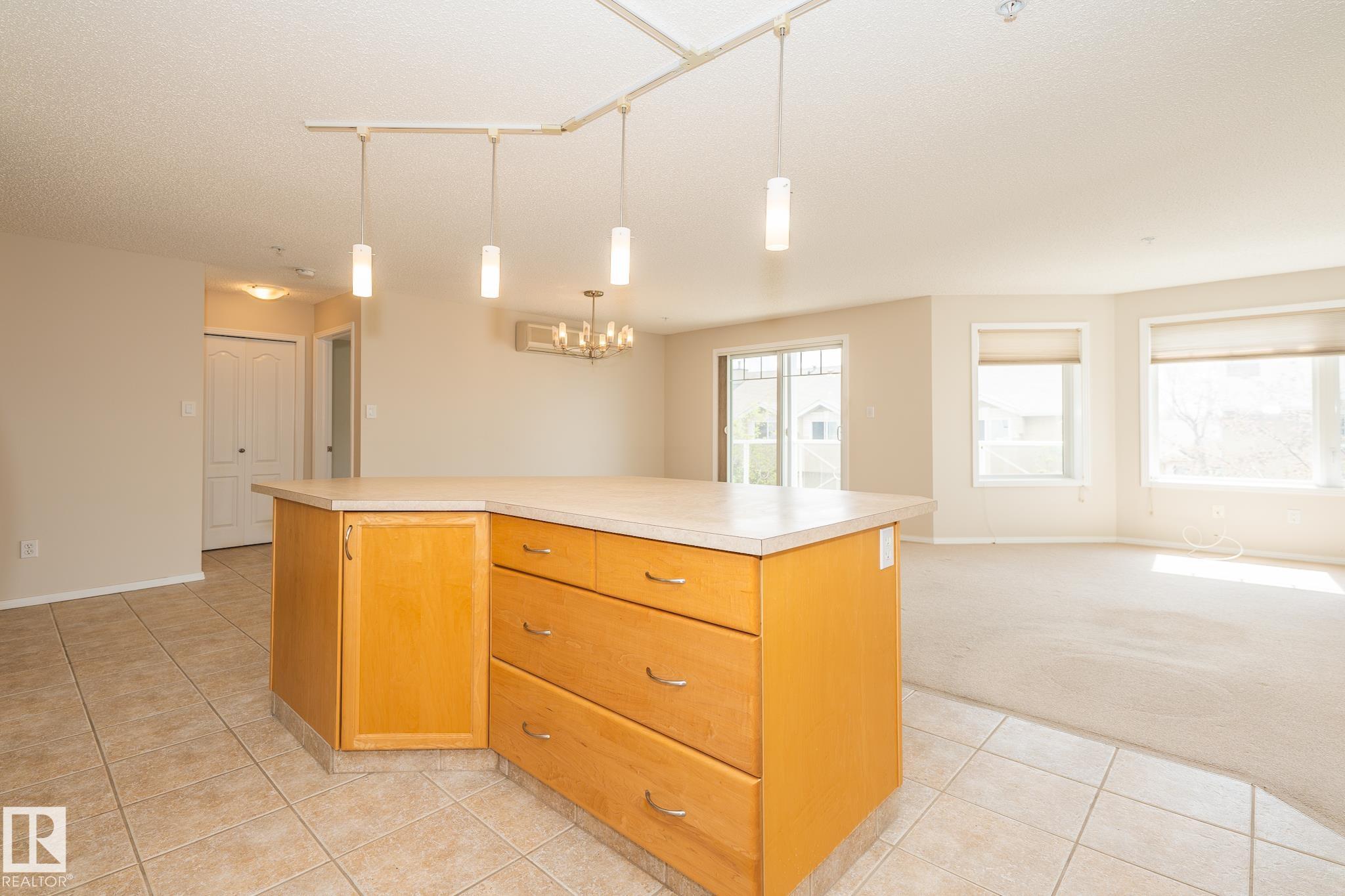 Photo 10 at 210 - 2420 108 Street NW, Ermineskin, Edmonton