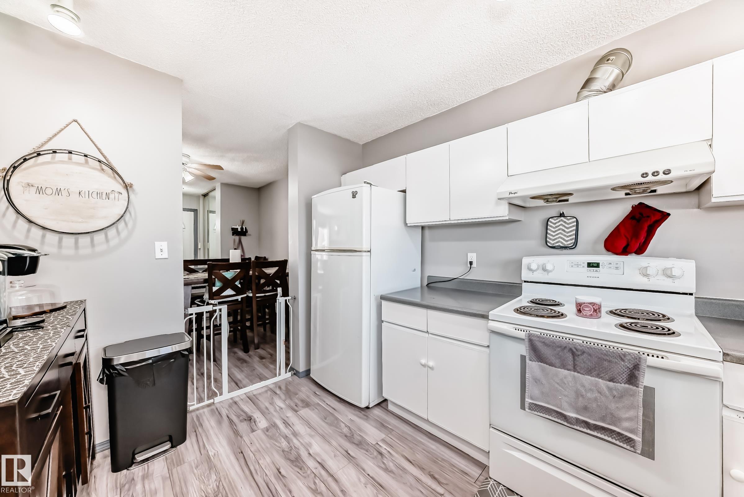 Photo 8 at 214A Warwick Road NW, Dunluce, Edmonton