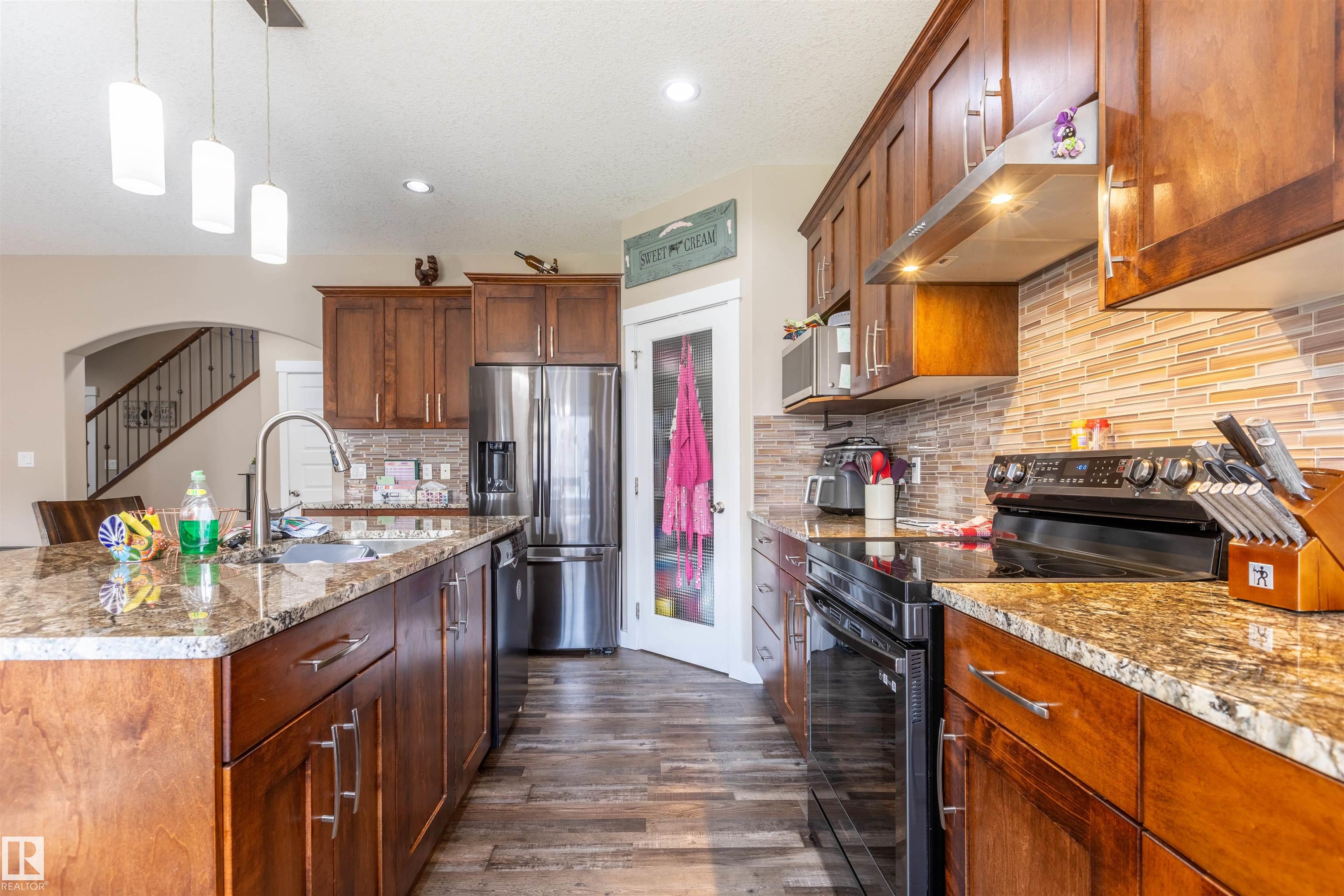 Photo 16 at 8907 97a Avenue, Morinville