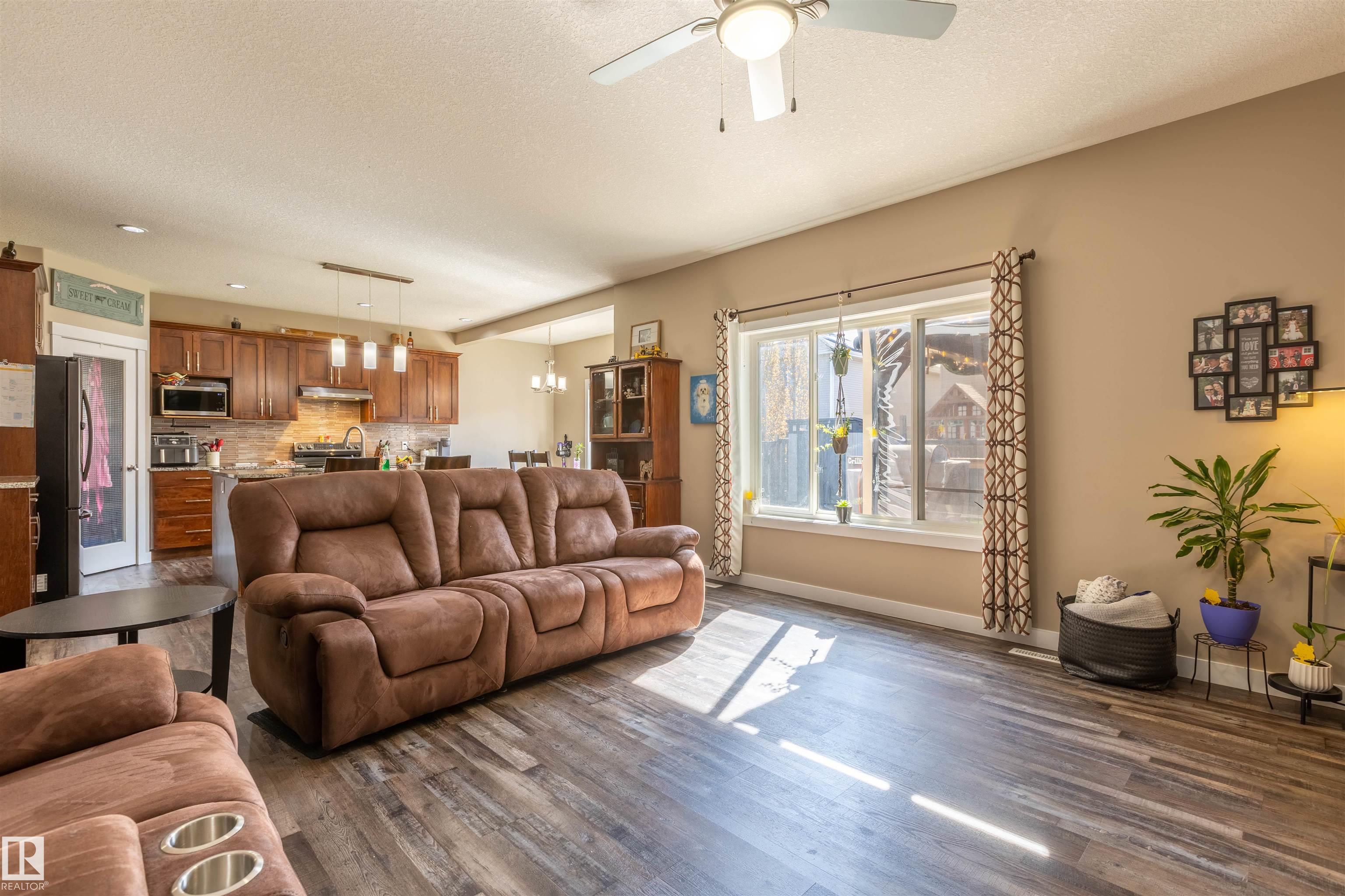 Photo 10 at 8907 97a Avenue, Morinville