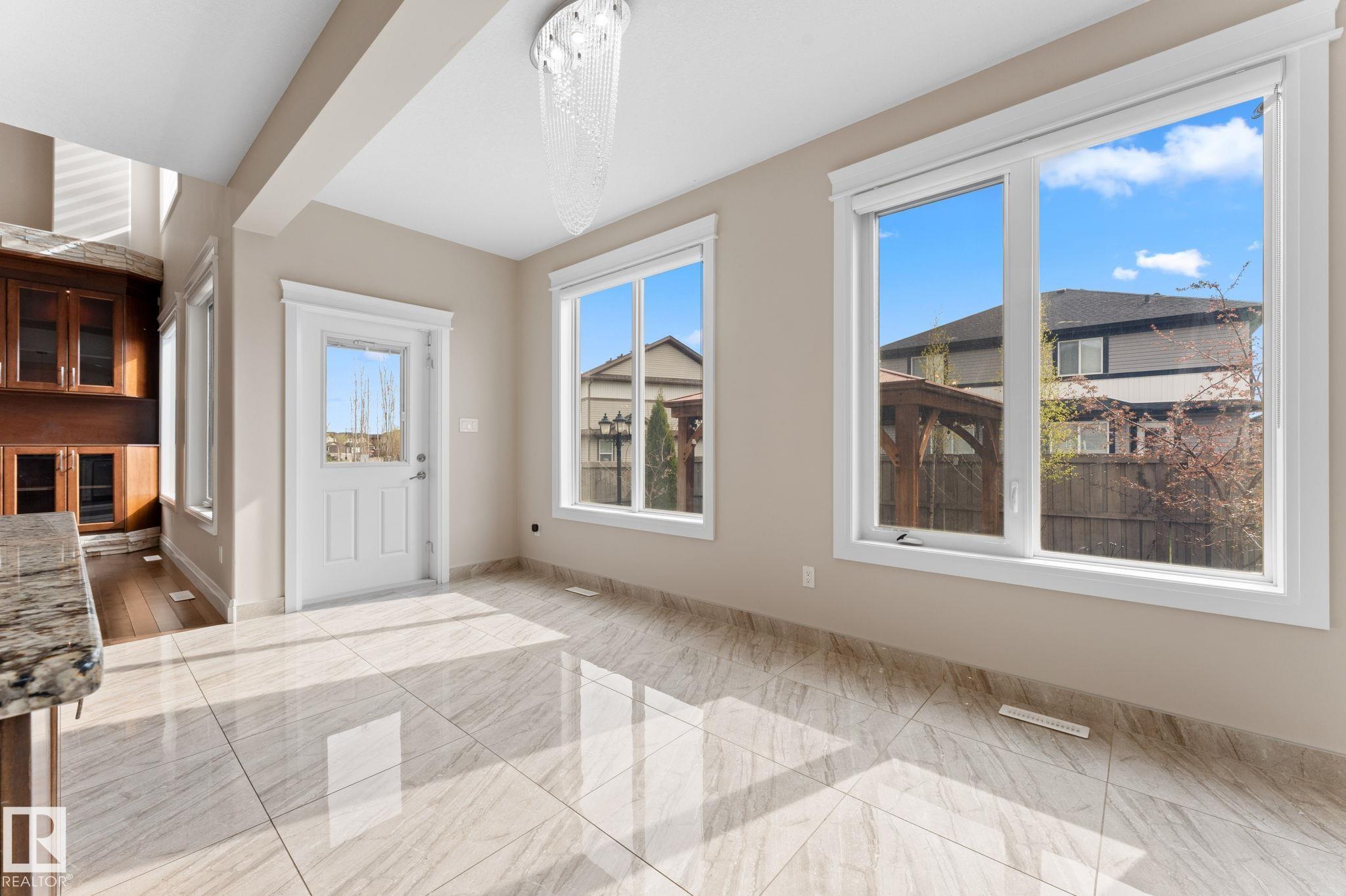 https://zimg.paragon.ice.com/ParagonImages/Property/PM/RAE/225402403/20/0/0/dc9a33e014829ff889d7510529edecbe/1/412b14fd31b268f60be6d339b2552d7e/225402403-79e14ef4-7d36-4543-be0d-d9a6b78f804e.JPG