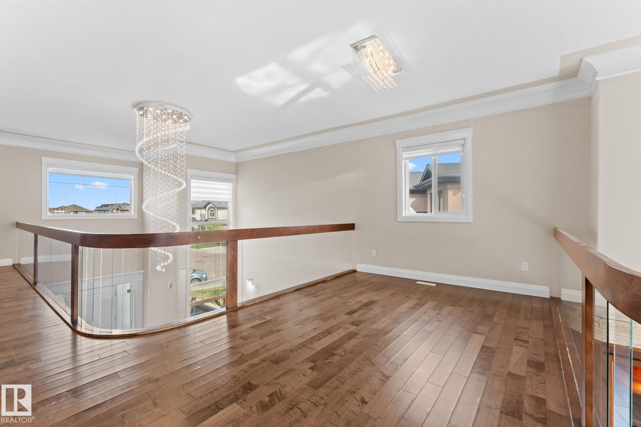 https://zimg.paragon.ice.com/ParagonImages/Property/PM/RAE/225402403/30/0/0/e7f001201847c48184eb2601c874c87b/1/412b14fd31b268f60be6d339b2552d7e/225402403-c7570443-e2a6-4f10-8e8b-3bf57052f38e.JPG