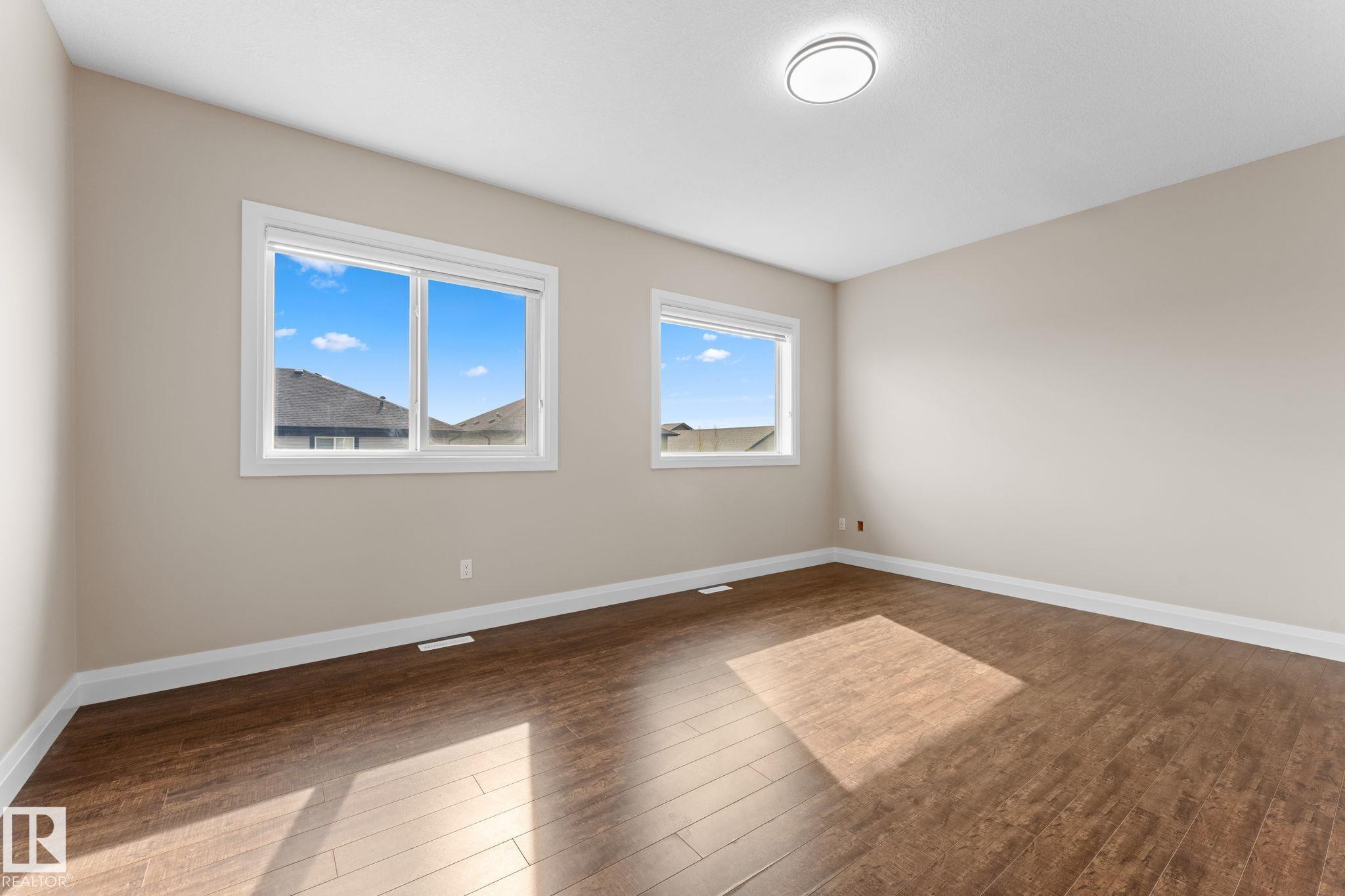 https://zimg.paragon.ice.com/ParagonImages/Property/PM/RAE/225402403/38/0/0/1e1dee64bf77b02d4ce79dae2c7dca8c/1/412b14fd31b268f60be6d339b2552d7e/225402403-b1cb2f3d-40ba-4111-b2d8-dc74df68ac98.JPG