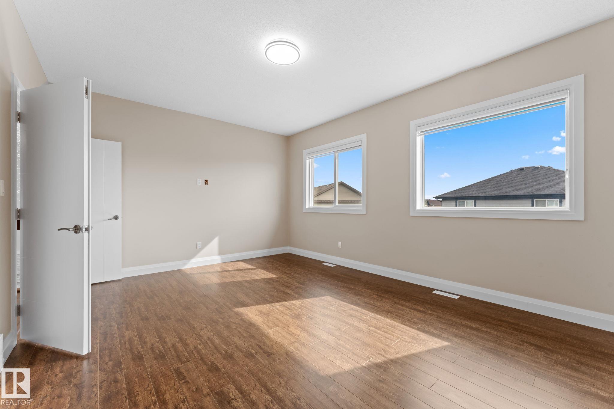 https://zimg.paragon.ice.com/ParagonImages/Property/PM/RAE/225402403/41/0/0/3bdf94255b01fc00660789ec8aefbaf0/1/412b14fd31b268f60be6d339b2552d7e/225402403-fee4b9fc-eaf5-4912-8341-94ce2364e672.JPG