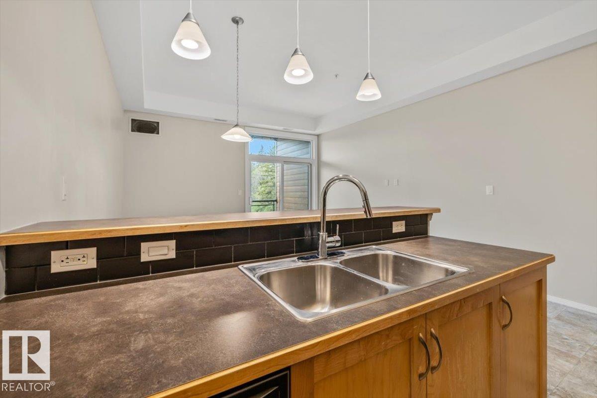 Photo 11 at 228 - 10531 117 Street NW, Queen Mary Park, Edmonton