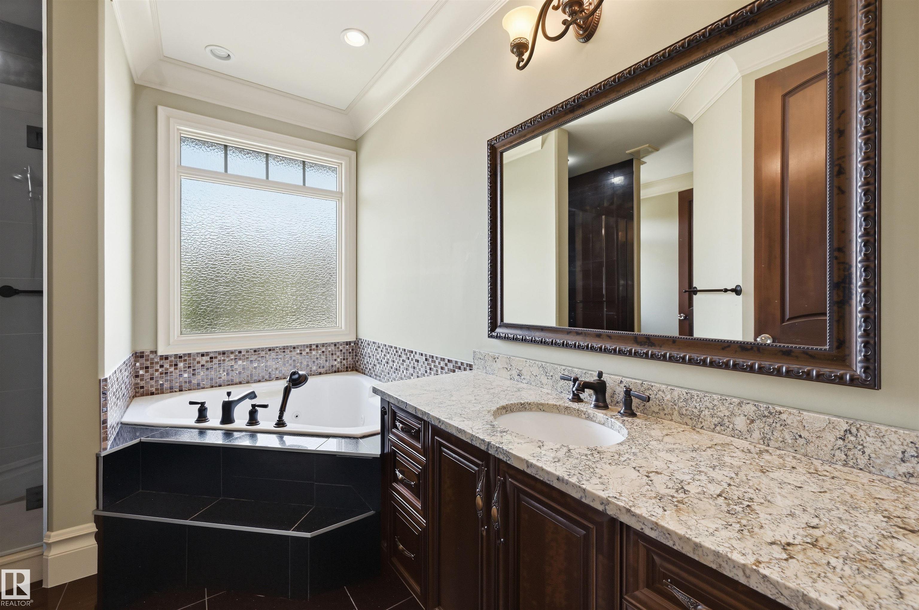 Photo 42 at 1004 Hollands point(e) NW, Hodgson, Edmonton