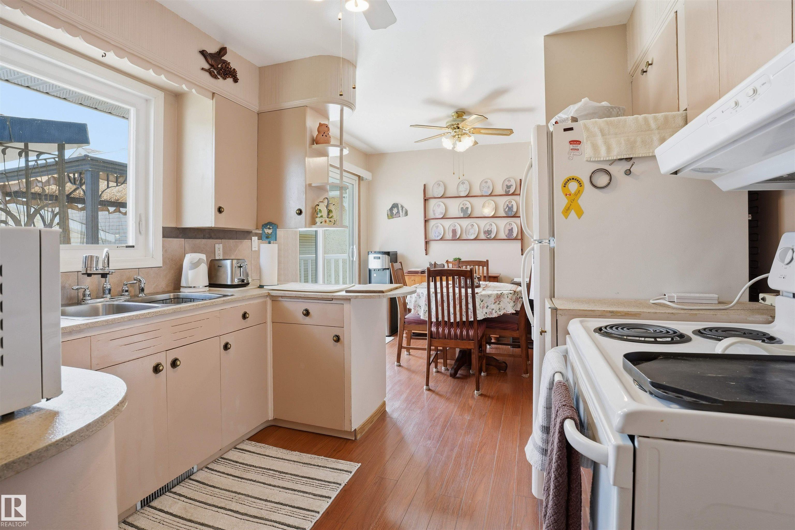 Photo 11 at 10943 149 Street NW, McQueen, Edmonton
