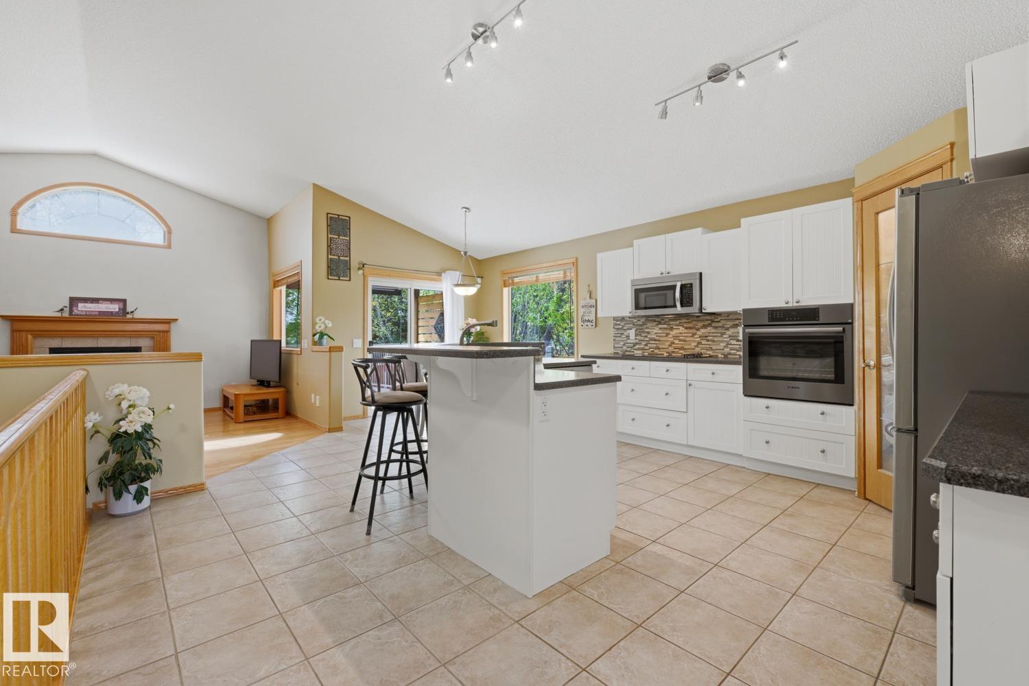 Photo 15 at 70 Eastcott Drive, Erin Ridge, St. Albert