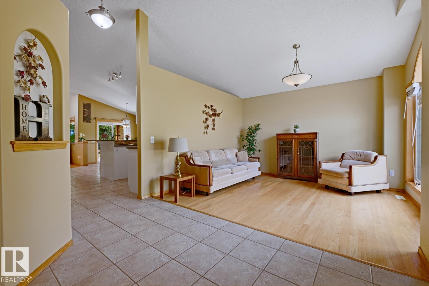 Photo 8 at 70 Eastcott Drive, Erin Ridge, St. Albert