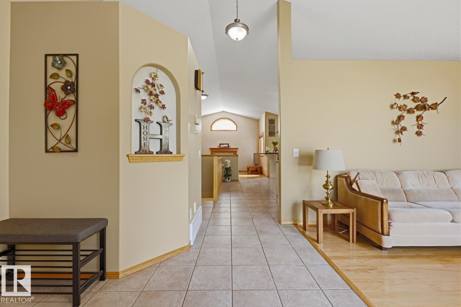 Photo 9 at 70 Eastcott Drive, Erin Ridge, St. Albert