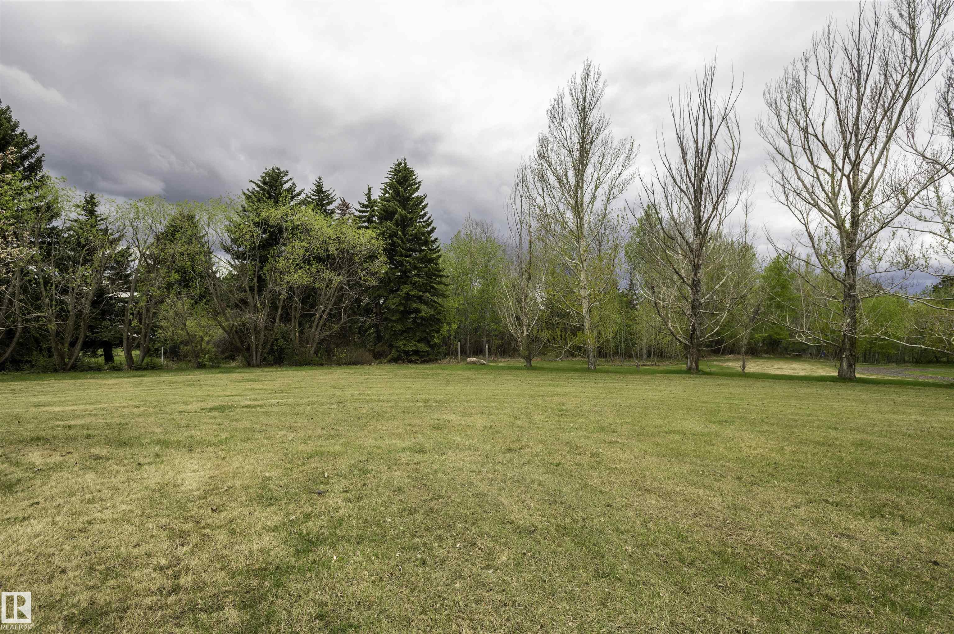 Photo 31 at 18 55305 Range Rd 242, Sturgeon View, Rural Sturgeon County