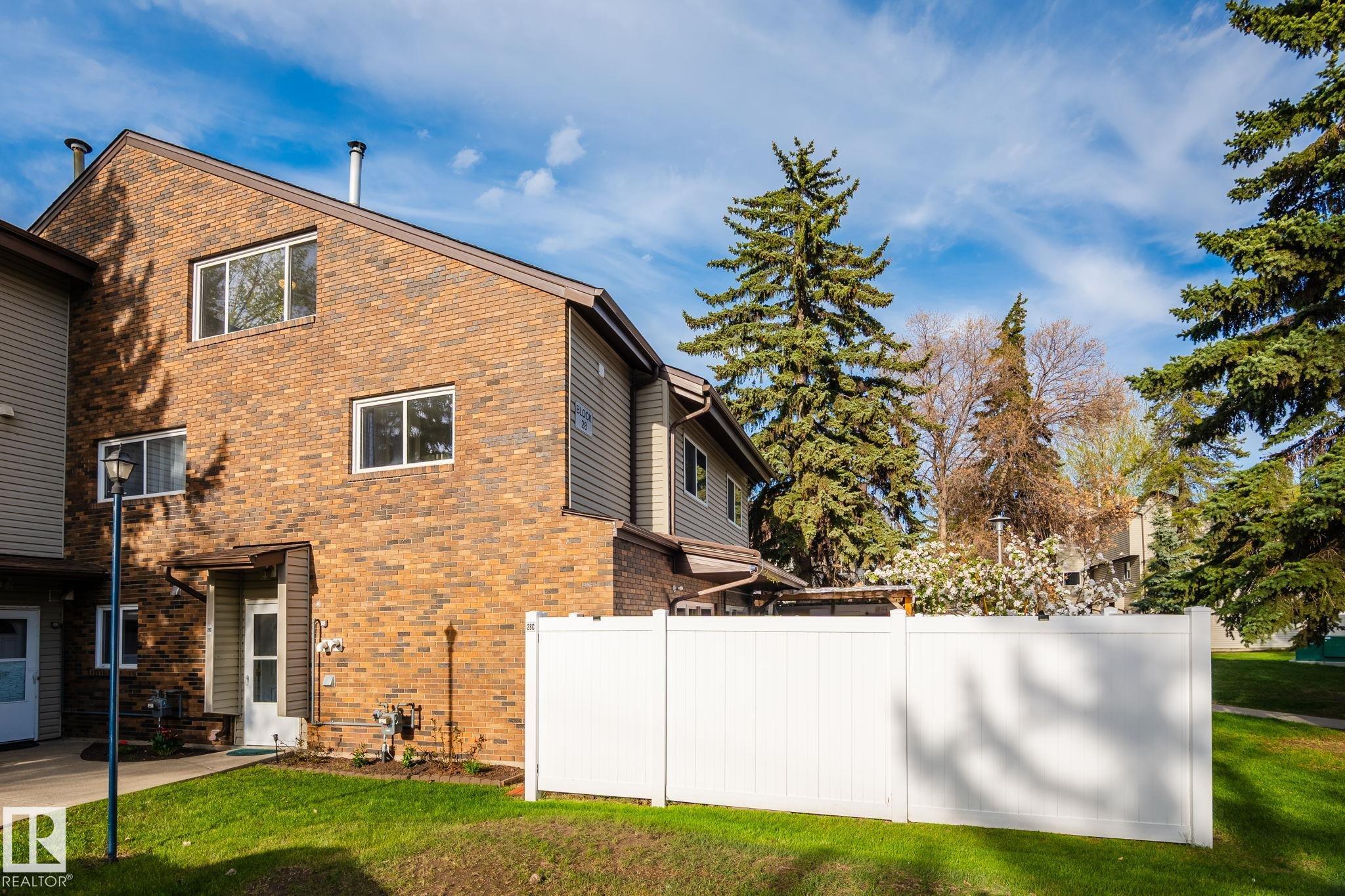 https://zimg.paragon.ice.com/ParagonImages/Property/PM/RAE/225402429/23/0/0/4ce417ba9c1a5344c78a23c0858ee7c2/1/7b0a4eddf748bdc4e51306269052058b/225402429-3359b725-3e16-4381-83e1-9b884884010e.JPG