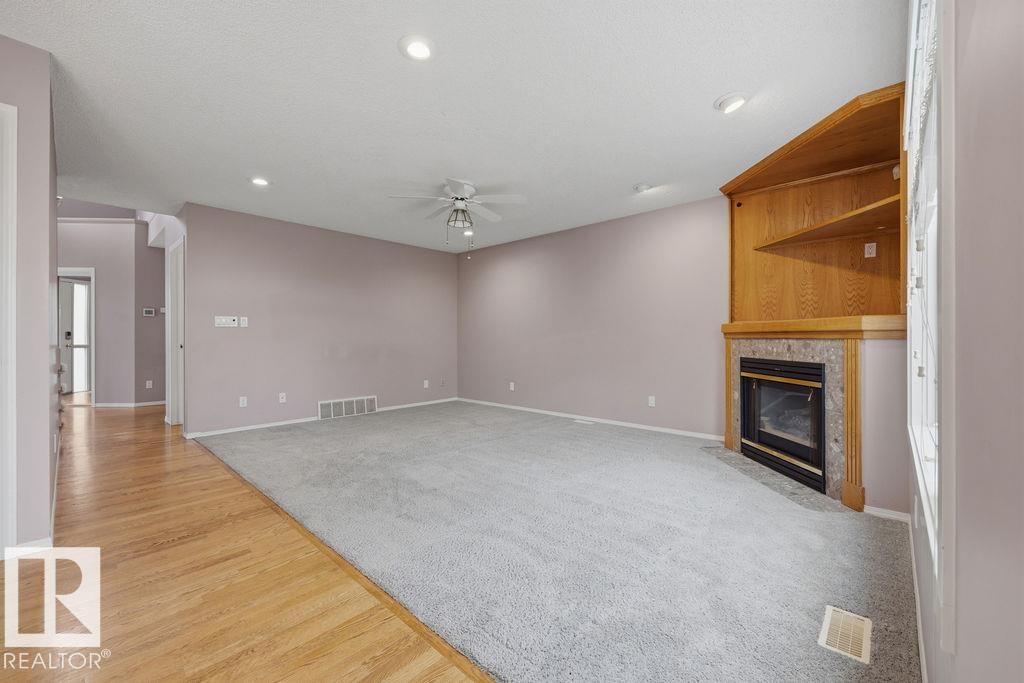 Photo 17 at 10 Coloniale Court, Coloniale Estates, Beaumont
