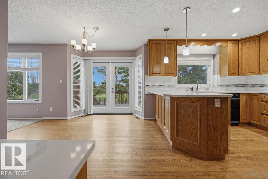 Photo 9 at 10 Coloniale Court, Coloniale Estates, Beaumont