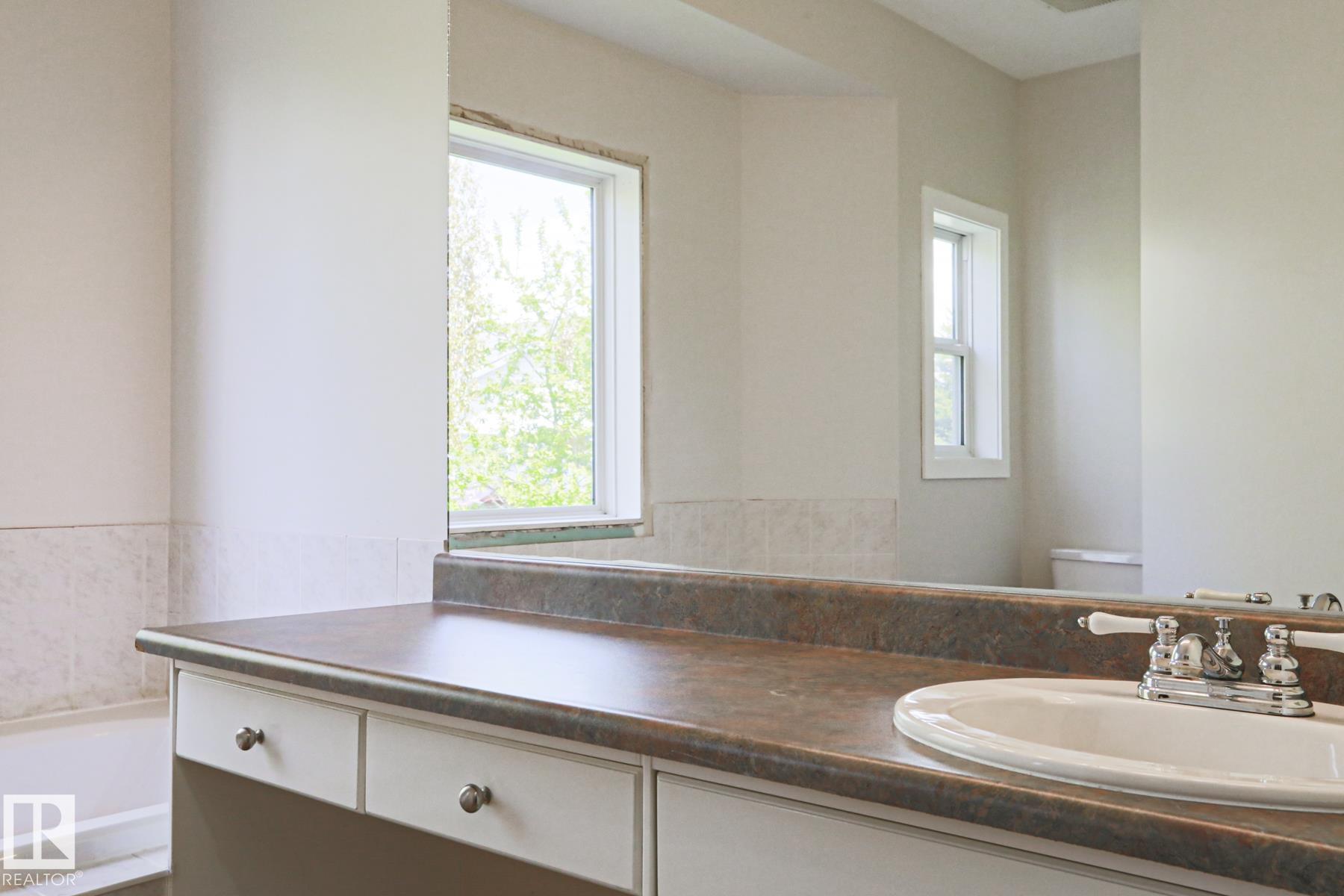 Photo 29 at 82 Meadowview point(e), Clarkdale Meadows, Sherwood Park