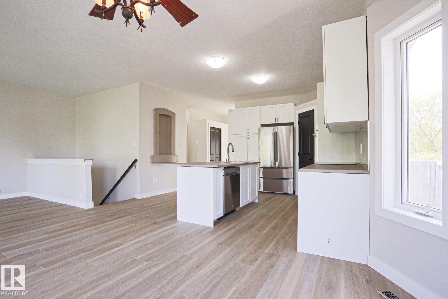 Photo 6 at 82 Meadowview point(e), Clarkdale Meadows, Sherwood Park